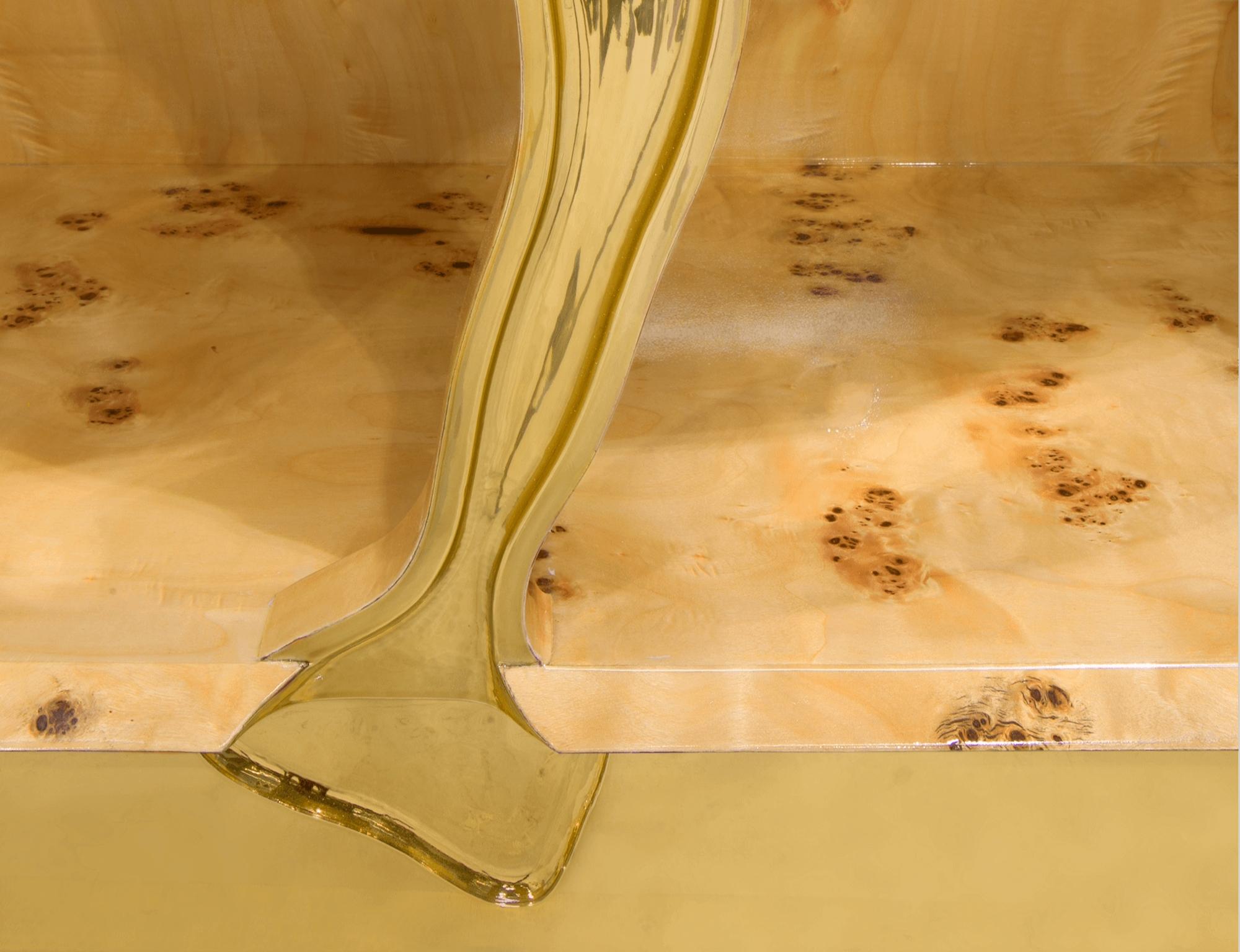 Credenza in noce Lapiaz - Falegnameria artigianale in ottone e impiallacciatura - Boca Do Lobo in vendita 1