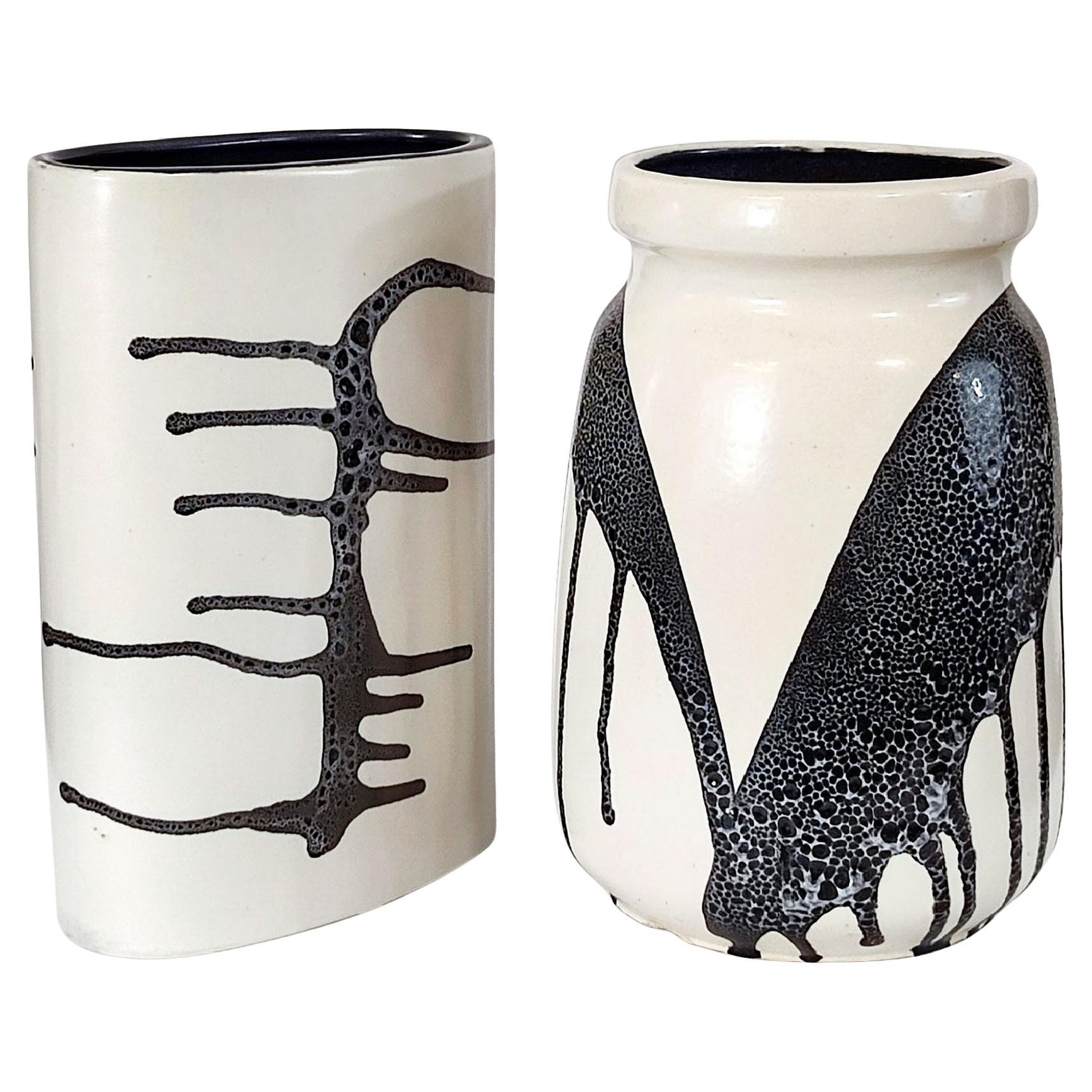 Vasi in ceramica con zebra di Israel Lapid