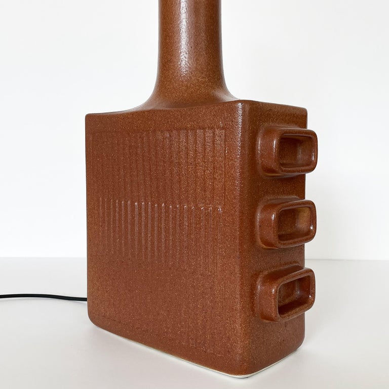 Lapid Sculptural Ceramic Table Lamp 9