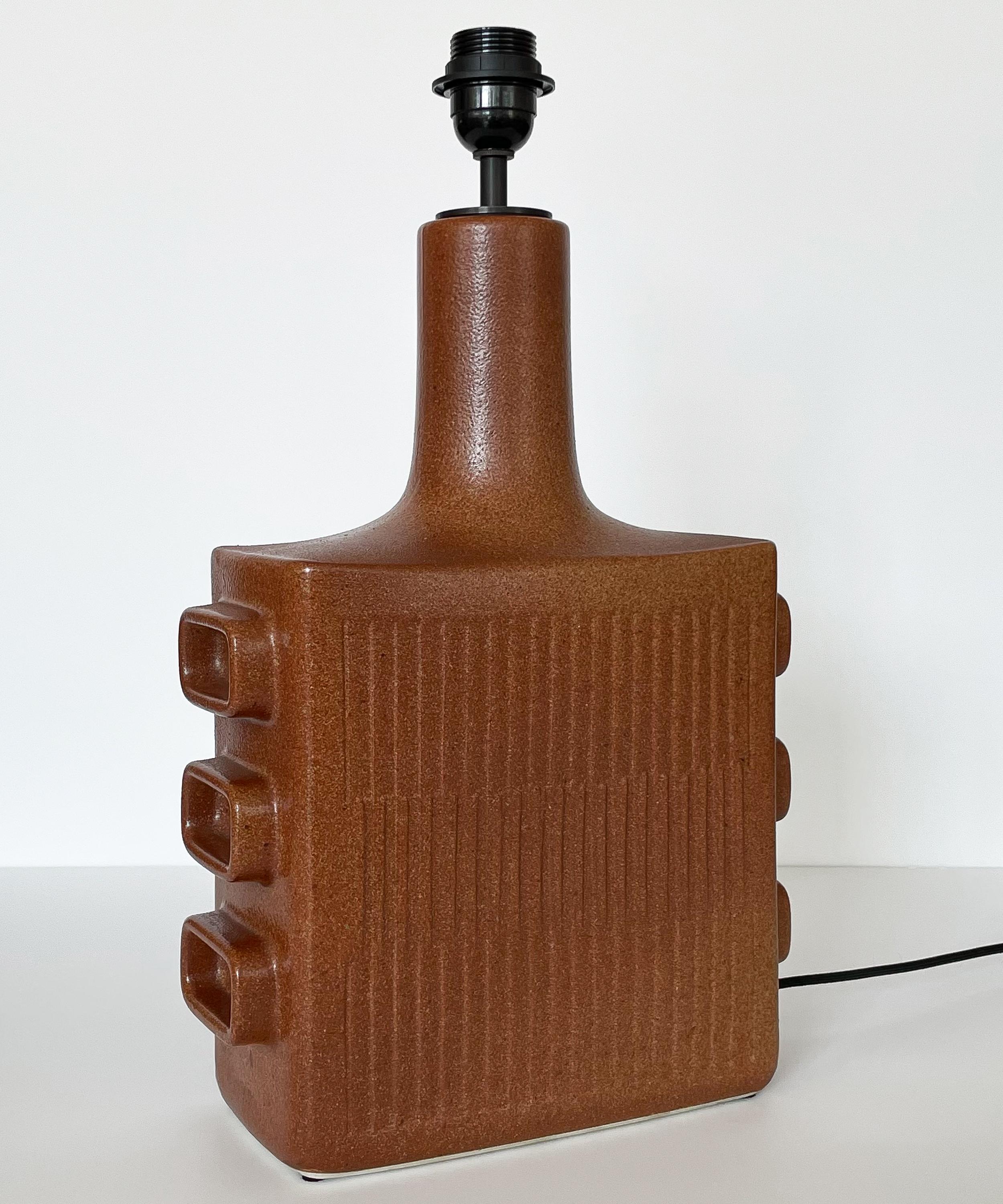Glazed Lapid Sculptural Ceramic Table Lamp
