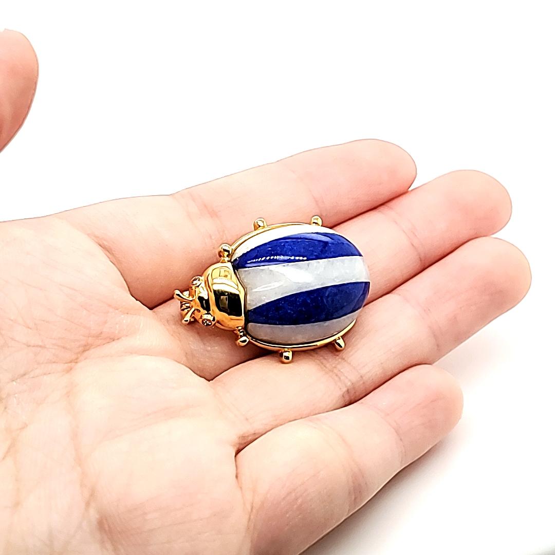 Oval Cut Lapis and Agate Lady Bird Gold Pin For Sale