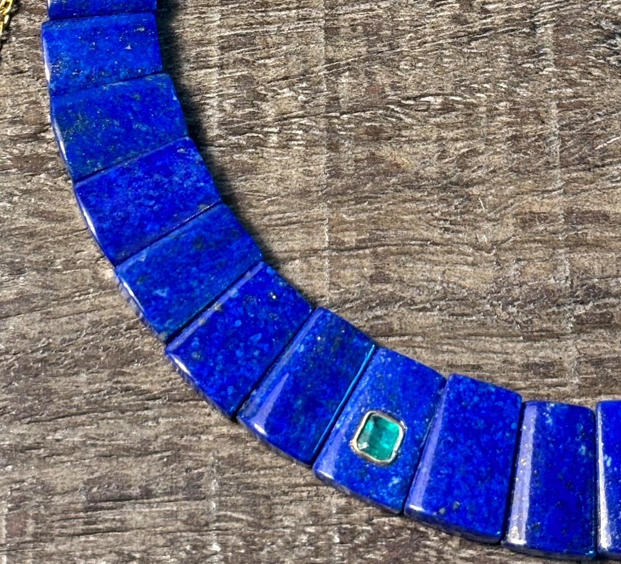 Collana con collare di lapis e smeraldo in vendita 4