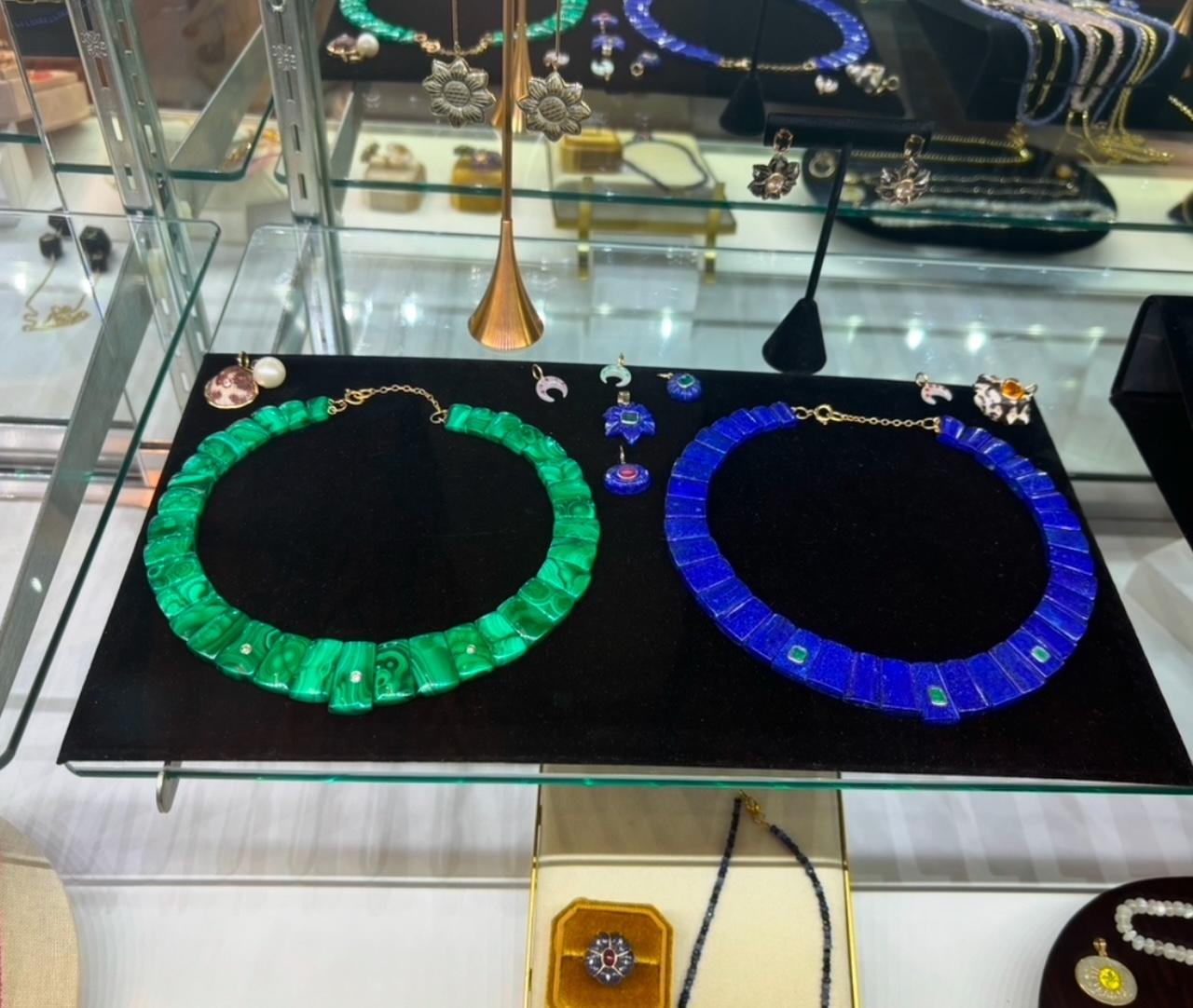 Collana con collare di lapis e smeraldo in vendita 1