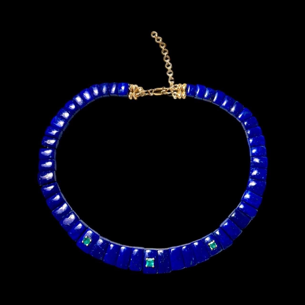 Collana CLEO

Lapis, smeraldi e oro 14k

La versione mini della nostra collana Cleopatra  in lapis con tre splendidi smeraldi. 

Qual è la differenza tra un girocollo e una collana? 

- Il girocollo è una collana corta che si adatta perfettamente al