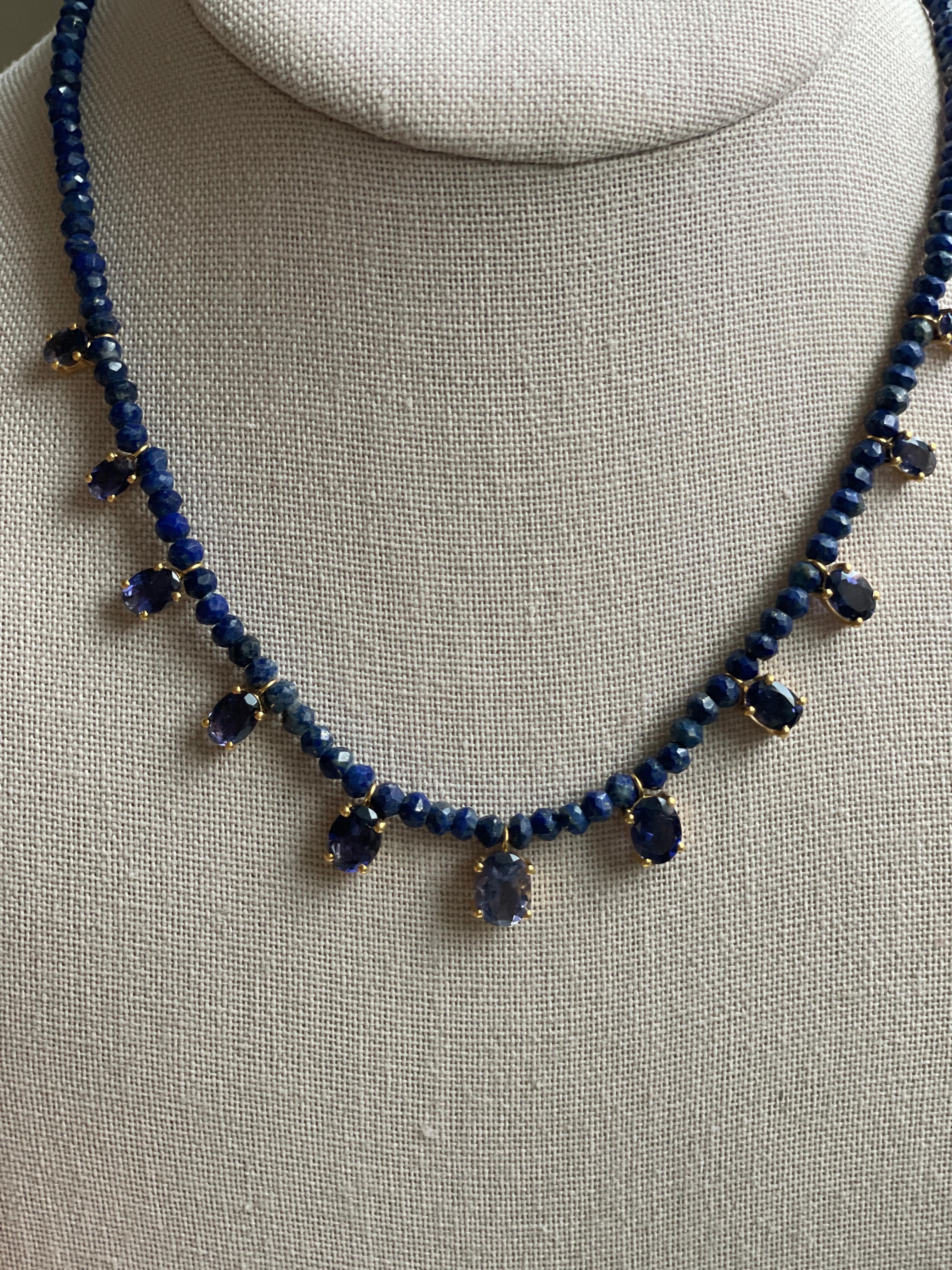 Women's 7.5 Carat Lapis and Iolite Oval Beaded Gold Necklace For Sale