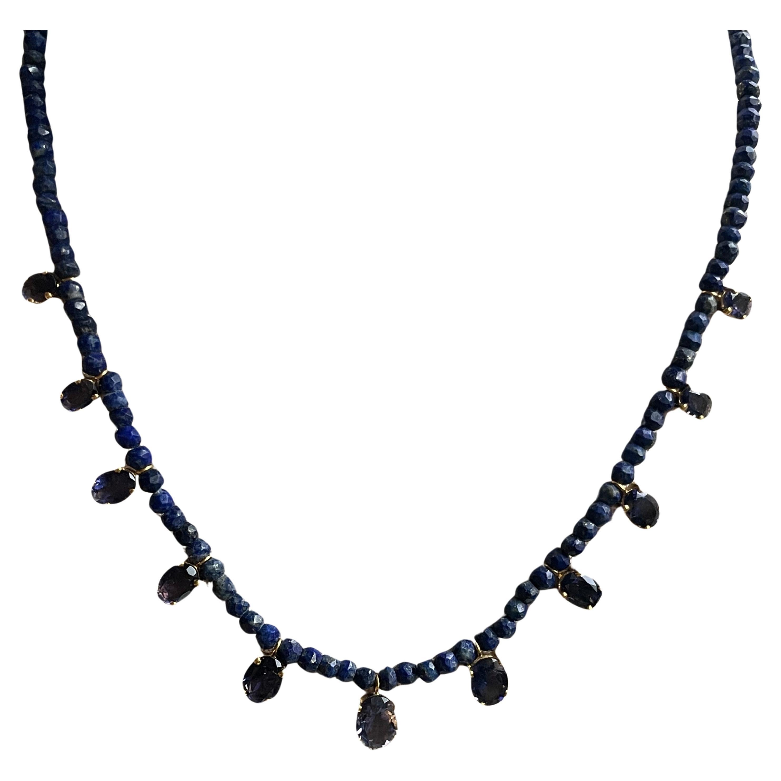 7.5 Carat Lapis and Iolite Oval Beaded Gold Necklace For Sale