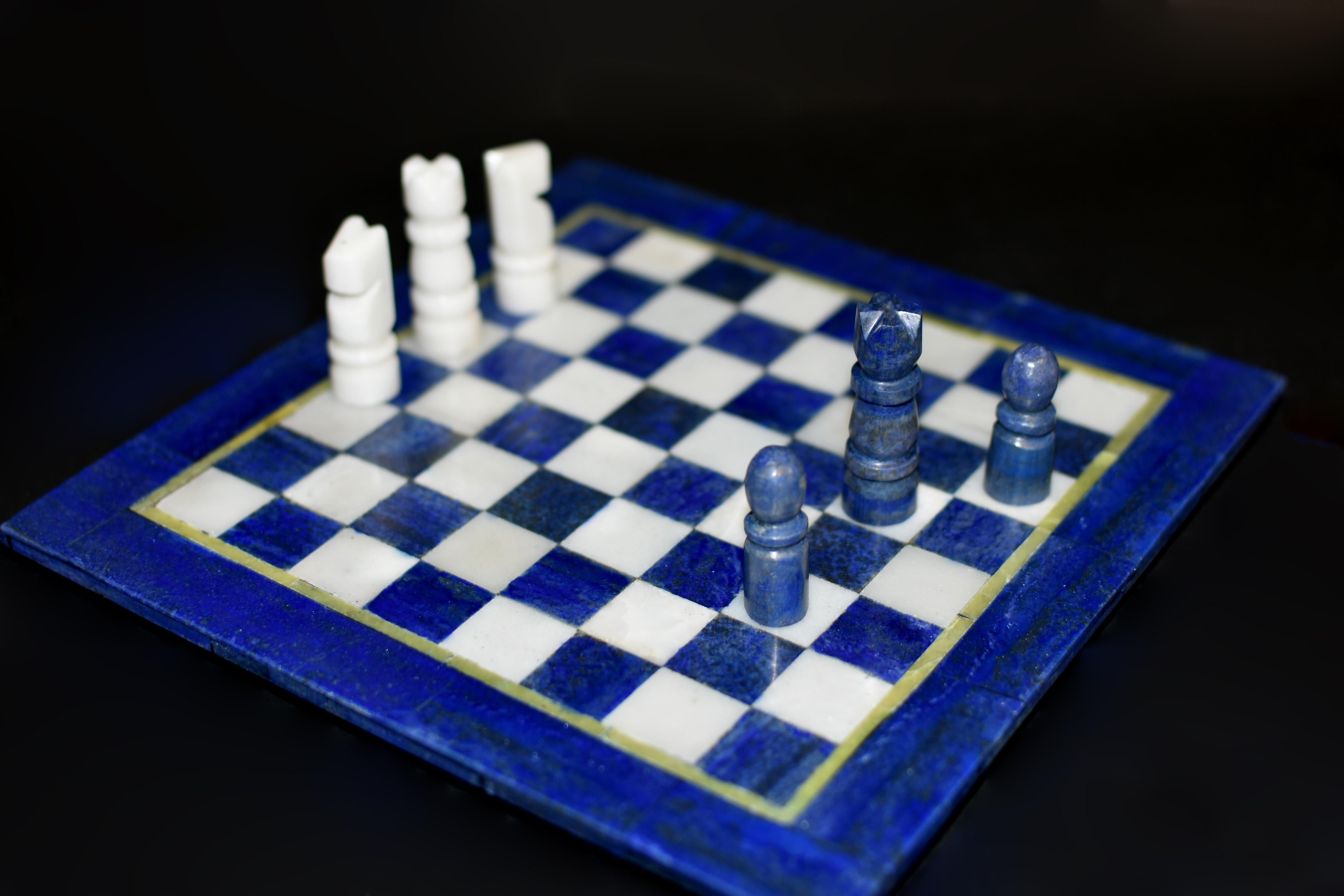 Contemporary Chess Set Gemstone Lapis Lazuli and Marble 8