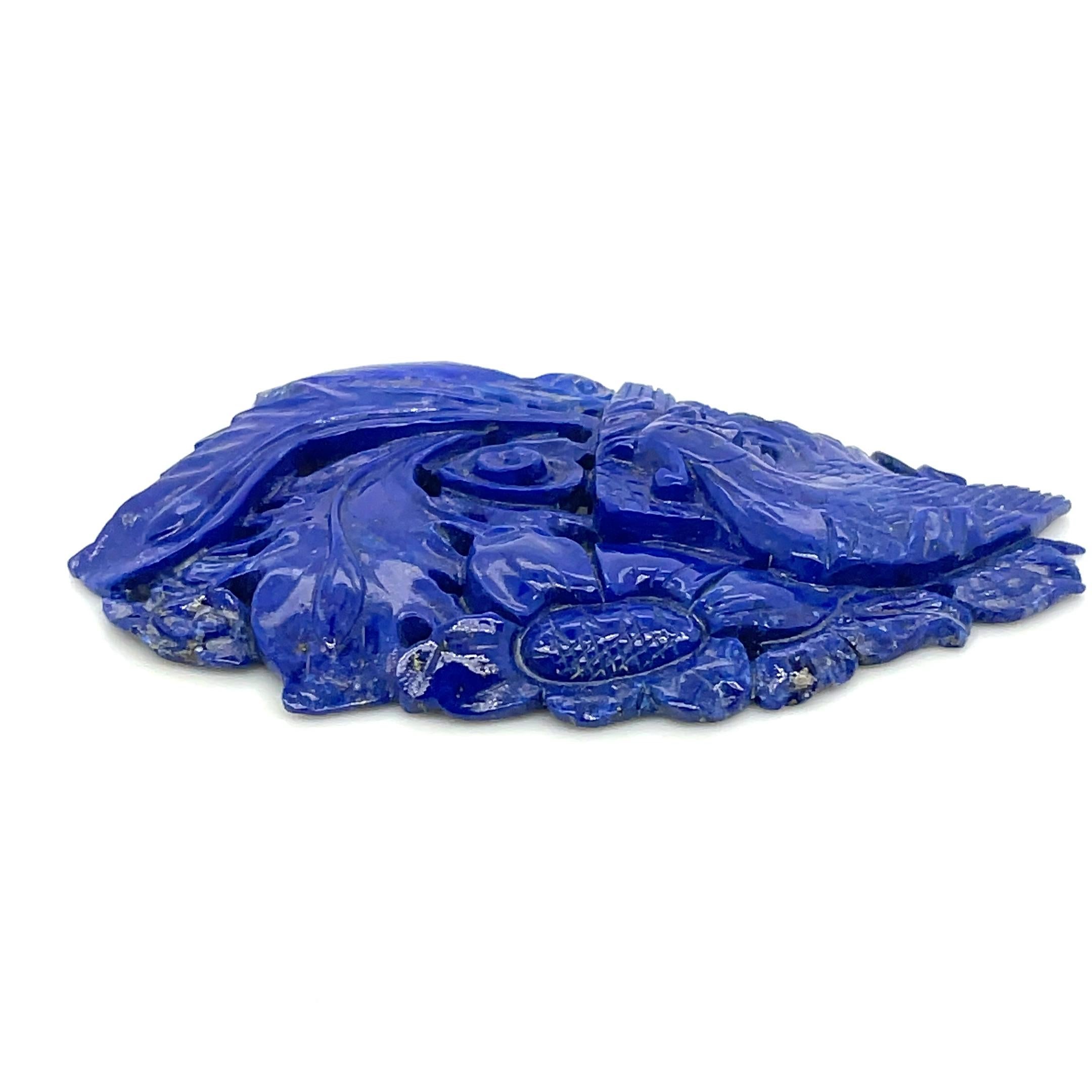 Contemporaneo Ciondolo a forma di uccello e fiore in Lapis in vendita