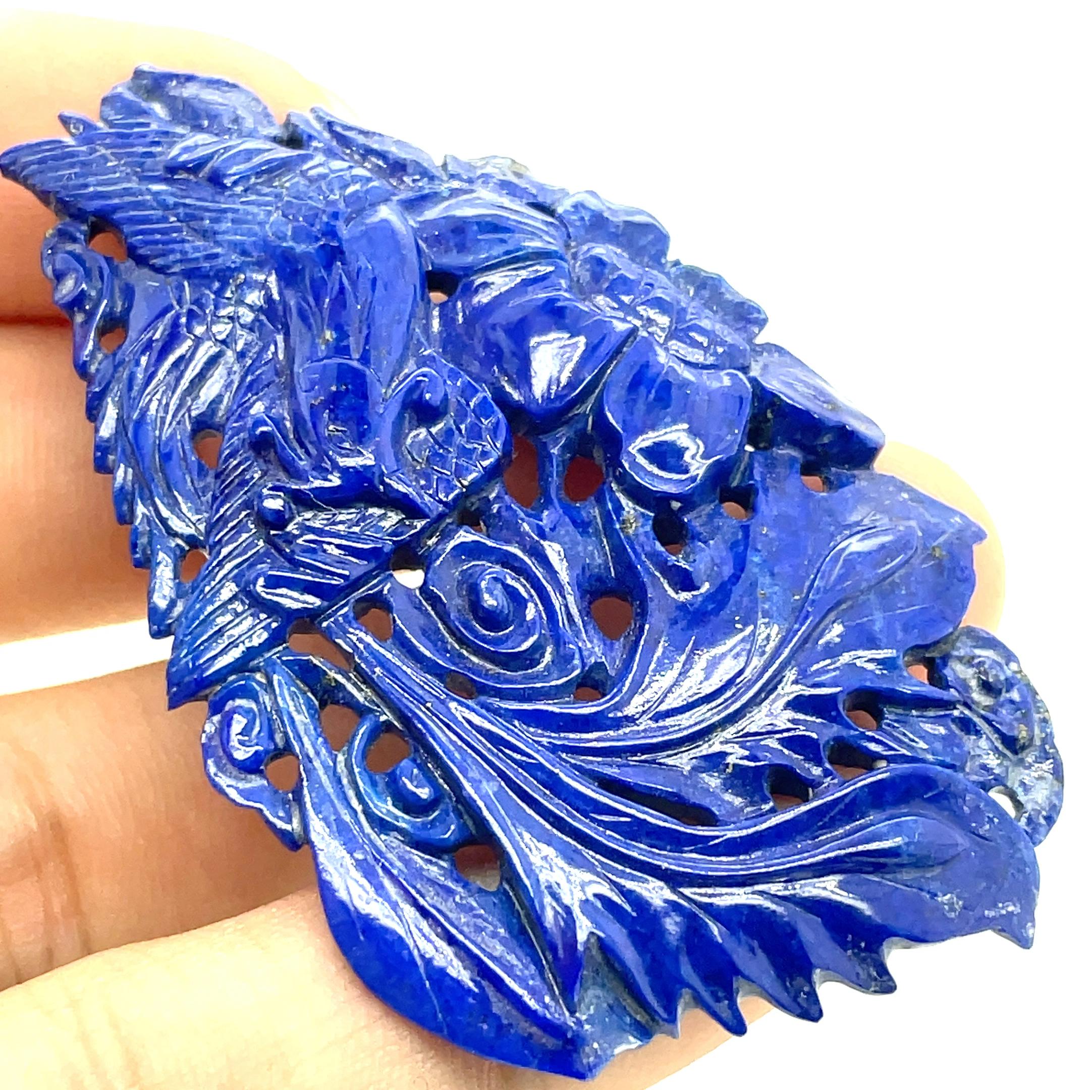 Ciondolo a forma di uccello e fiore in Lapis in vendita 2