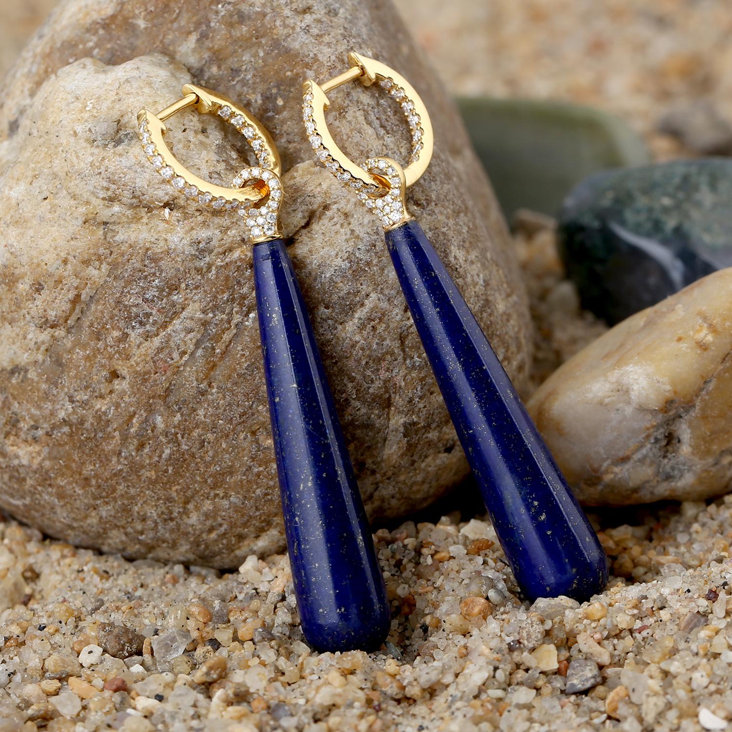 Artisan Boucles d'oreilles pendantes en Lapis avec diamants en or jaune 18k en vente