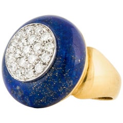 Anello con disco di lapis e pavé di diamanti in oro 18 carati