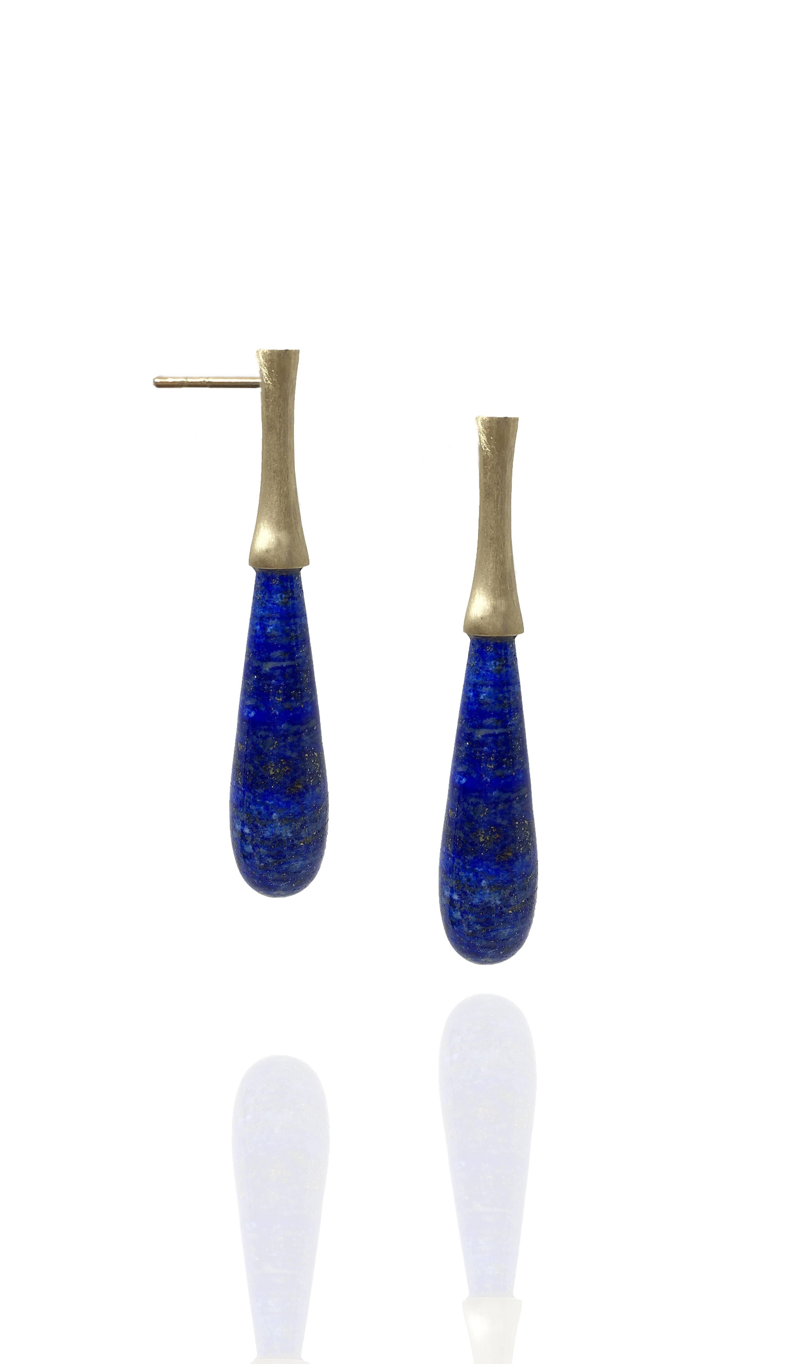 Contemporary Lapis Drops on Long Yellow Gold Stem Earrings For Sale