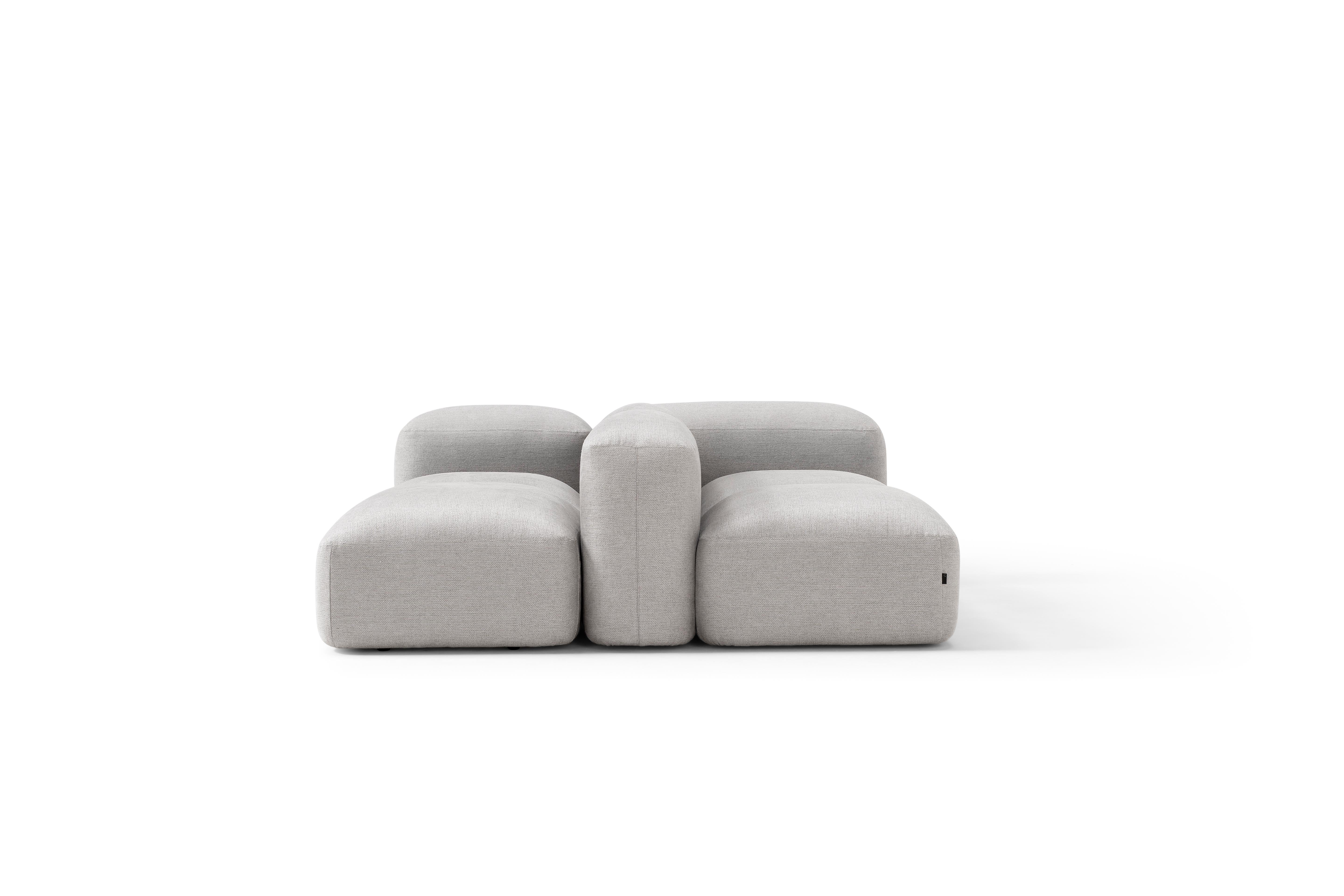 Lapis Fabric Sofa Composition by Amura Lab In New Condition For Sale In Geneve, CH