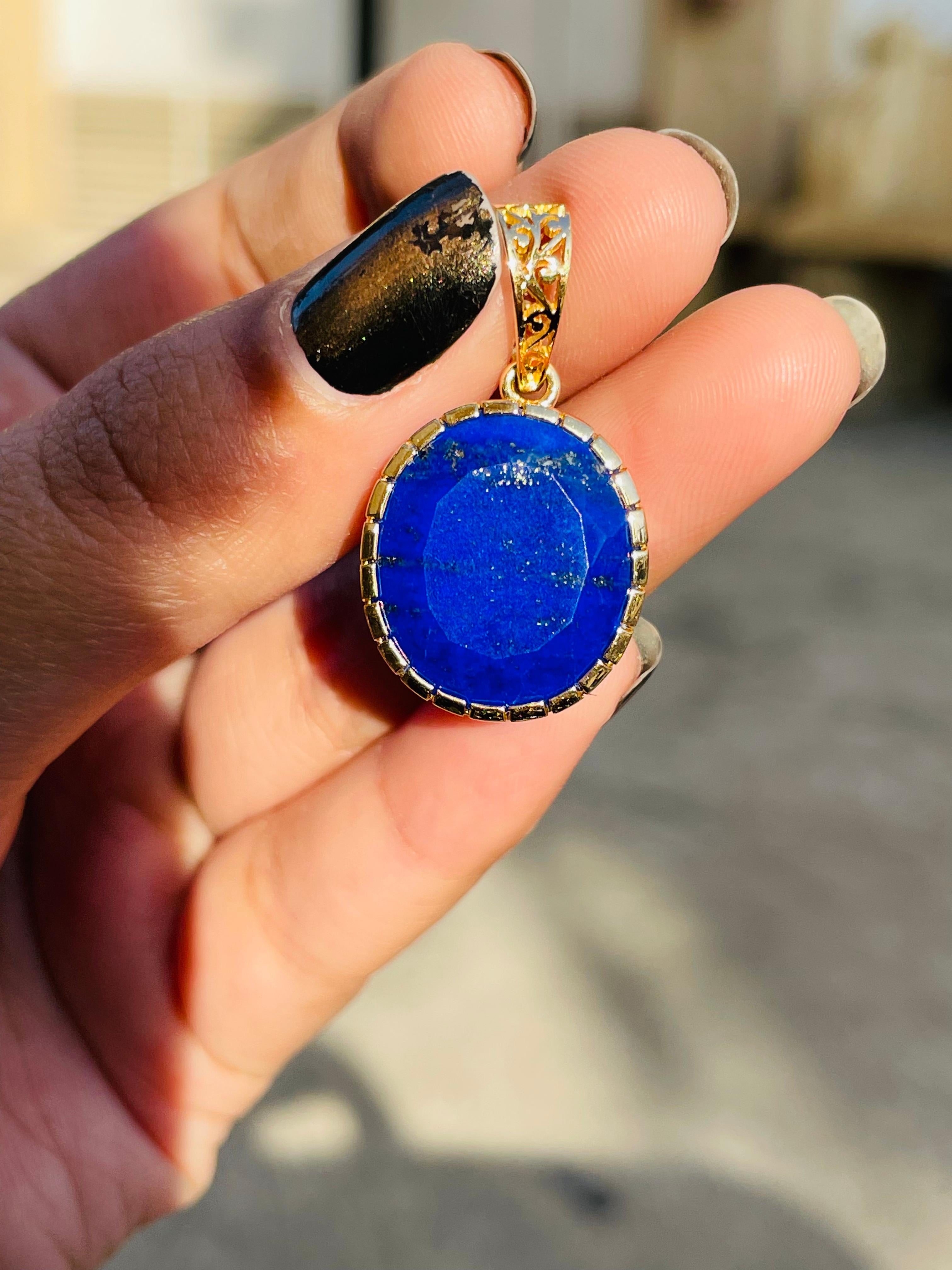 Oval Cut Lapis Lazuli Gemstone Oval Shaped Pendant in 18K Yellow Gold For Sale