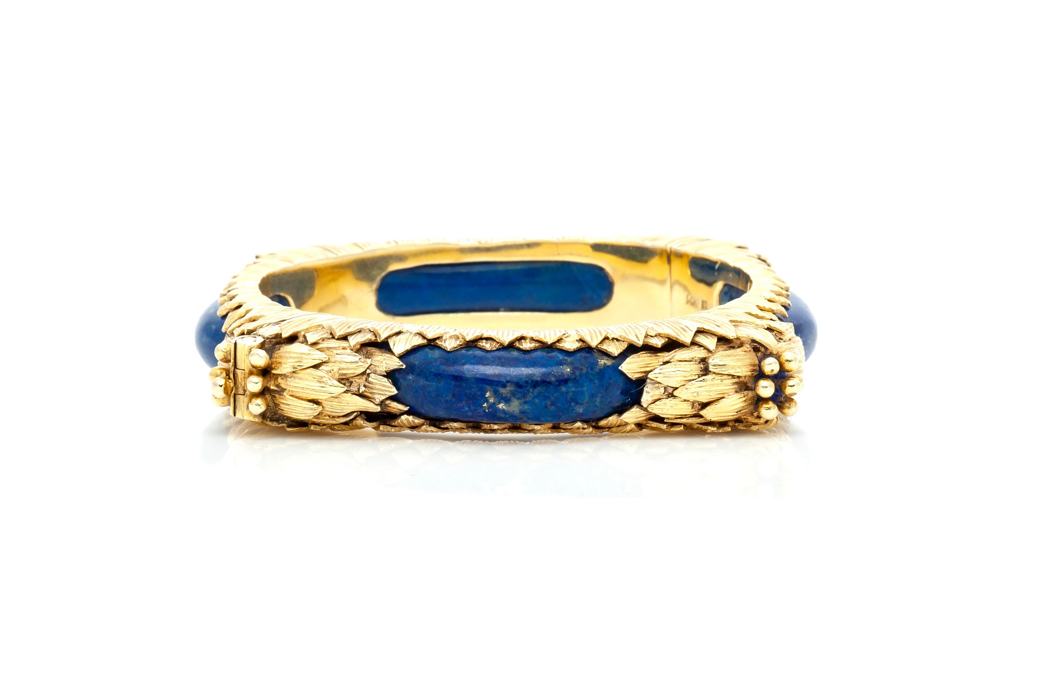 Bracelet, finely crafted in 14k yellow gold with lapis. Circa 1960's.