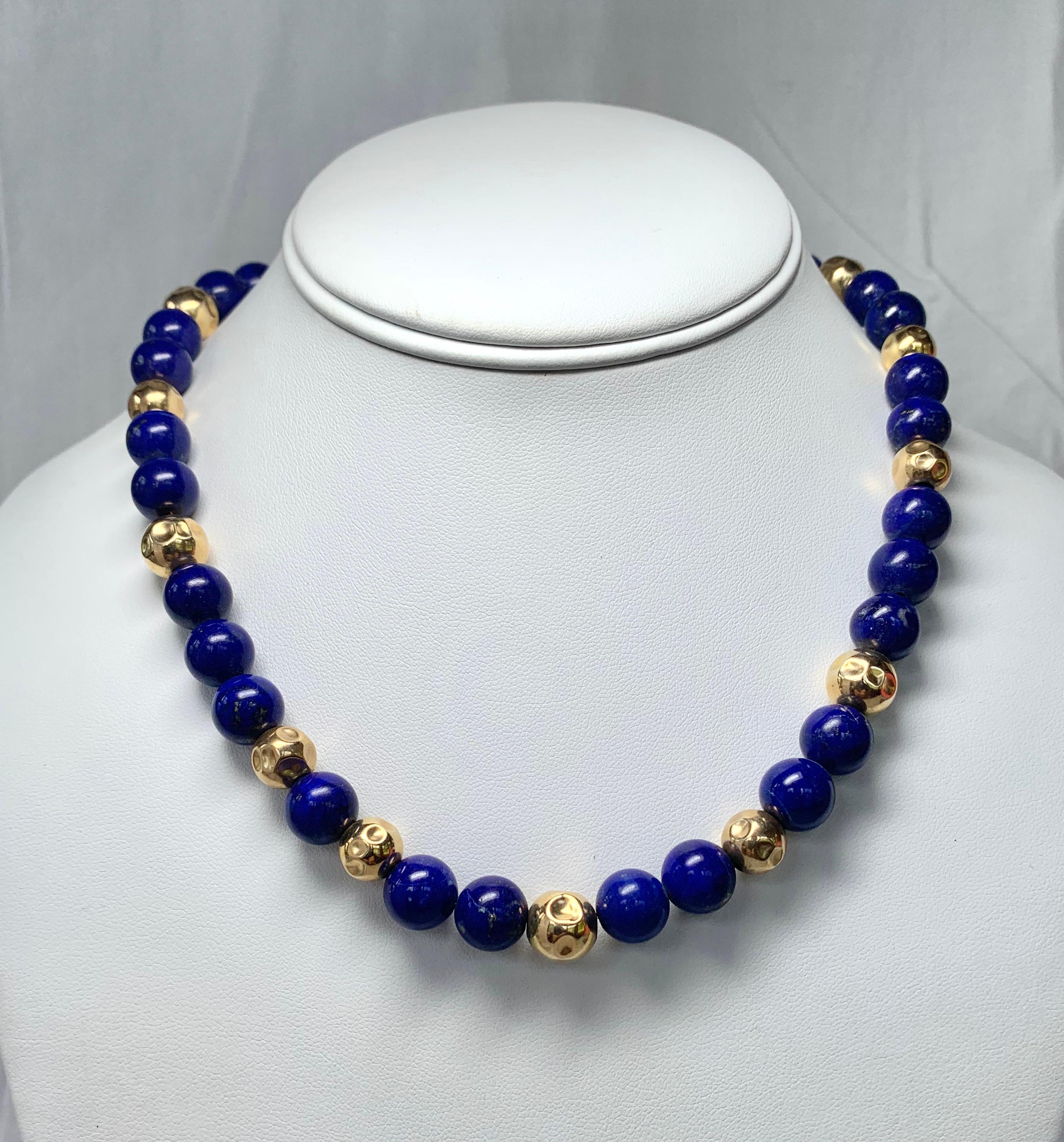 Lapislazuli 14 Karat Gold Perlen-Halskette Perlen (Rundschliff) im Angebot