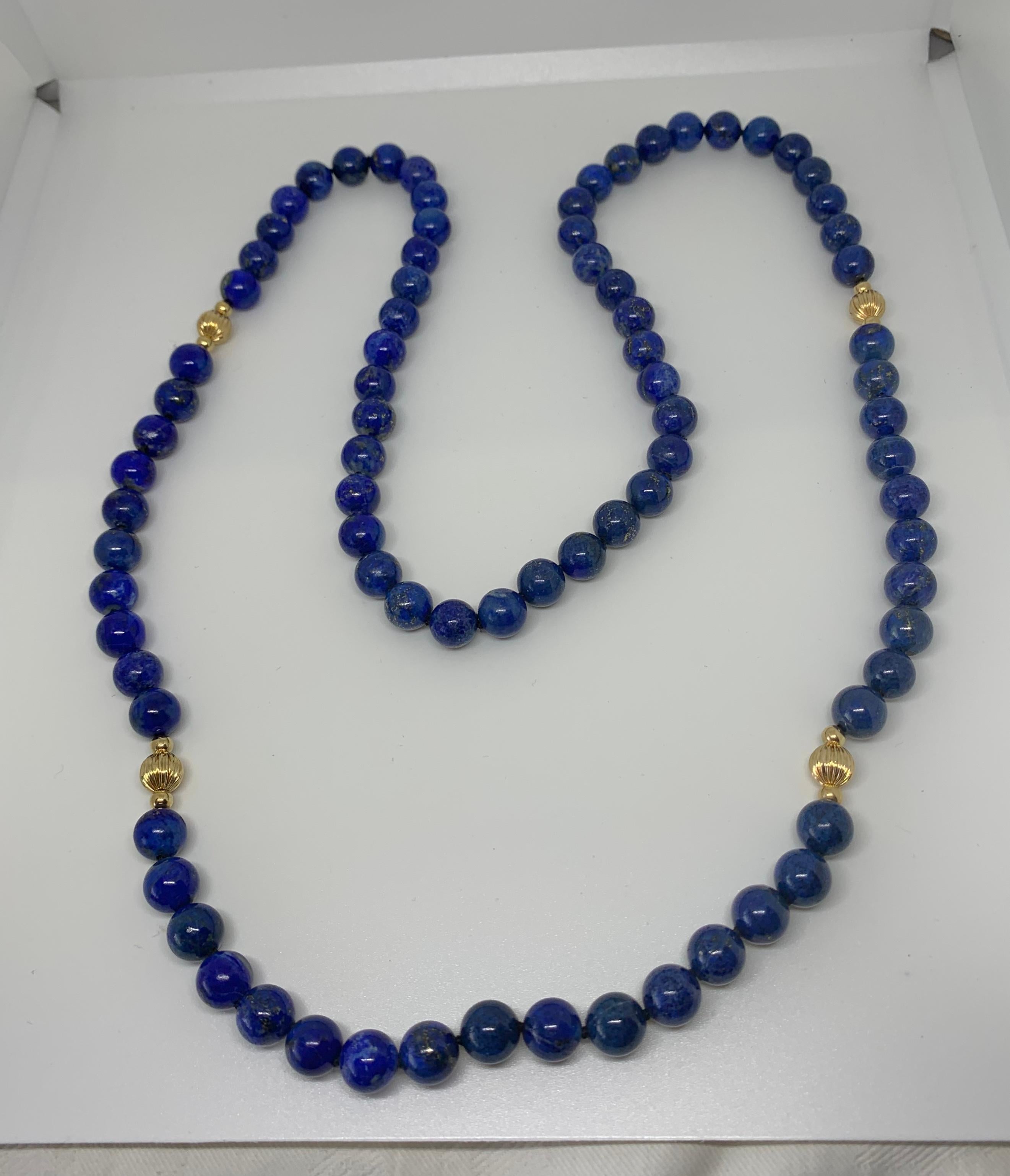Perlenkette aus 14 Karat Gold mit Lapislazuli (Zeitgenössisch)