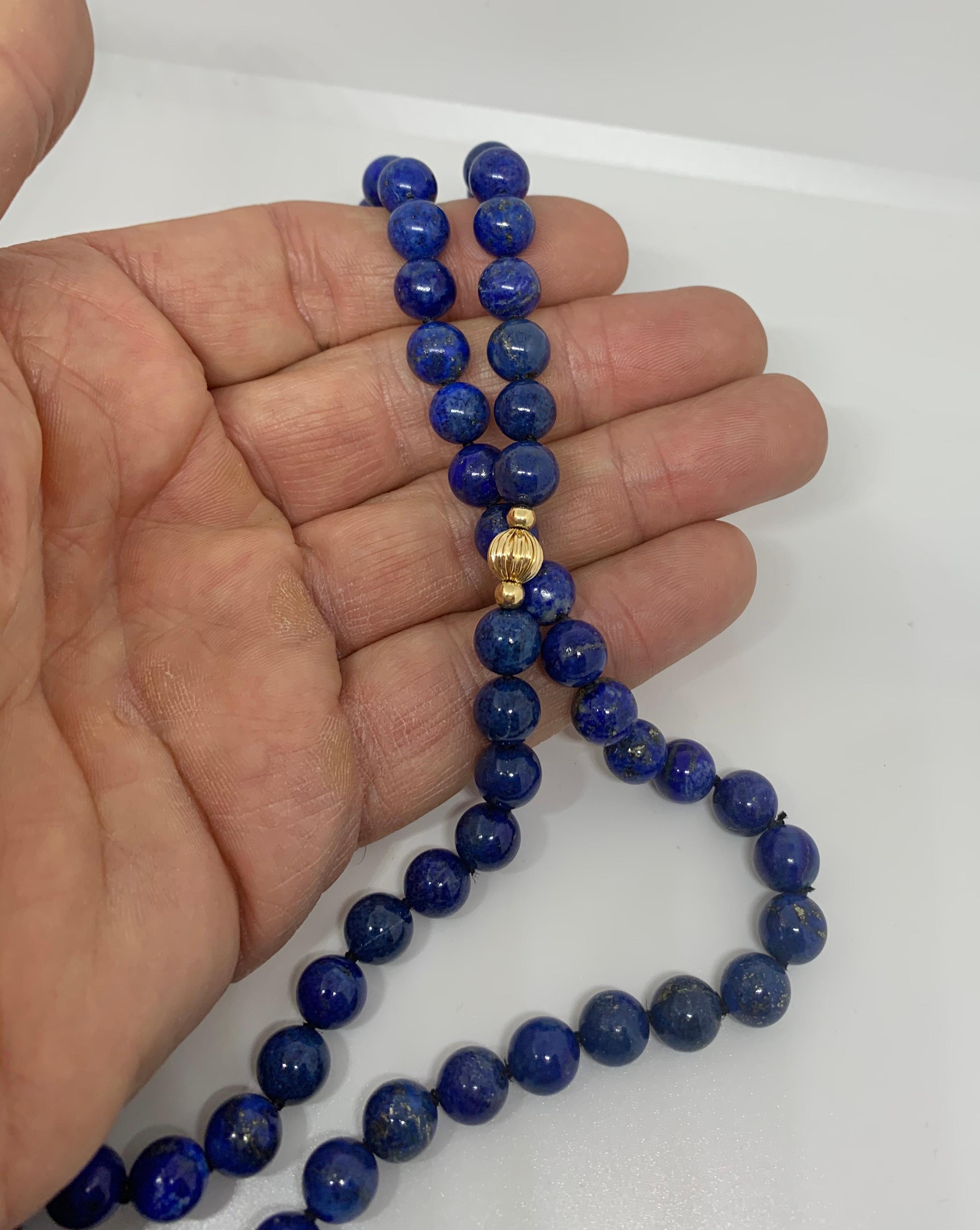 Perlenkette aus 14 Karat Gold mit Lapislazuli im Zustand „Hervorragend“ in New York, NY