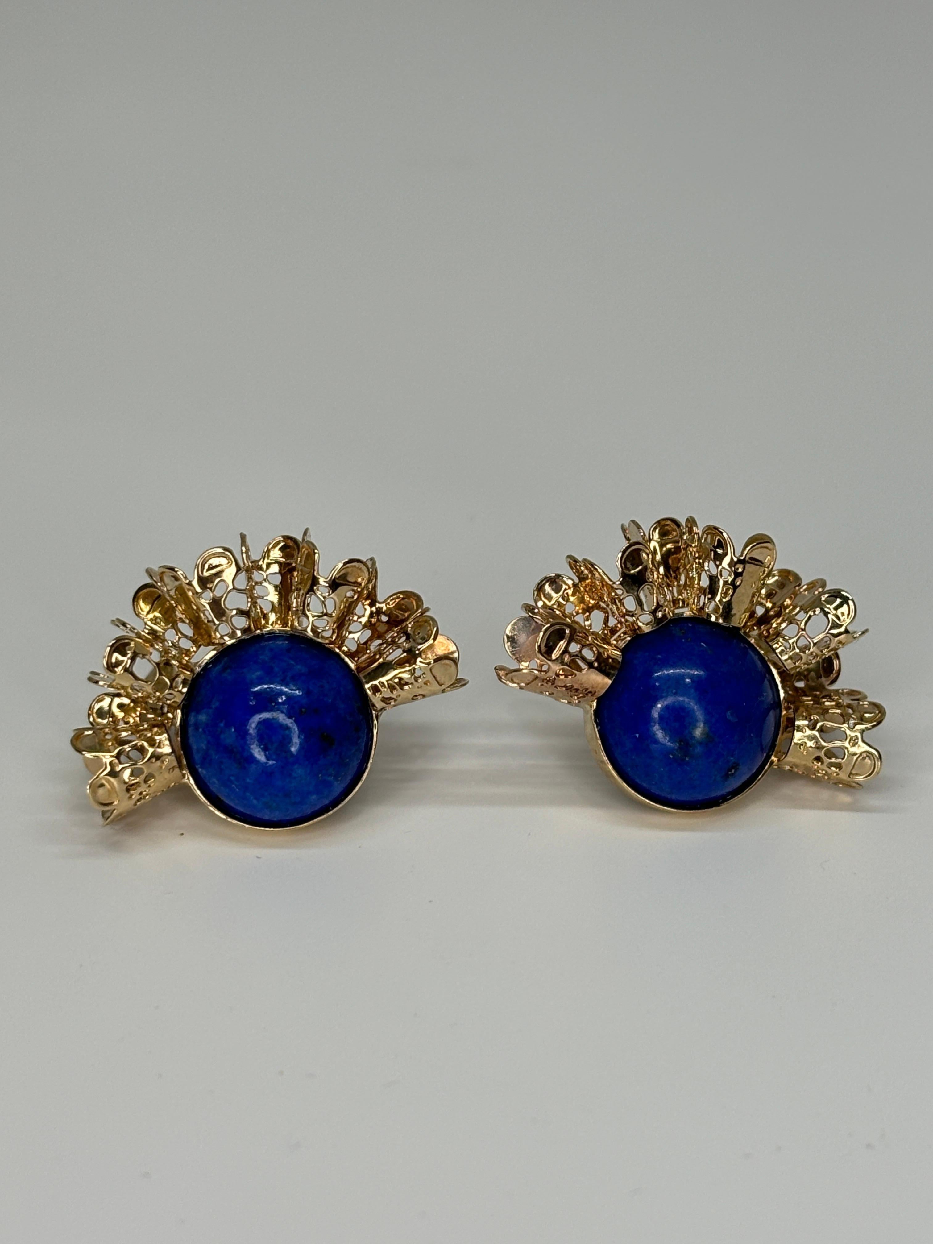 Cabochon Lapis Lazuli 14k Yellow Gold Ruffle Gold Earrings Omega Back For Sale