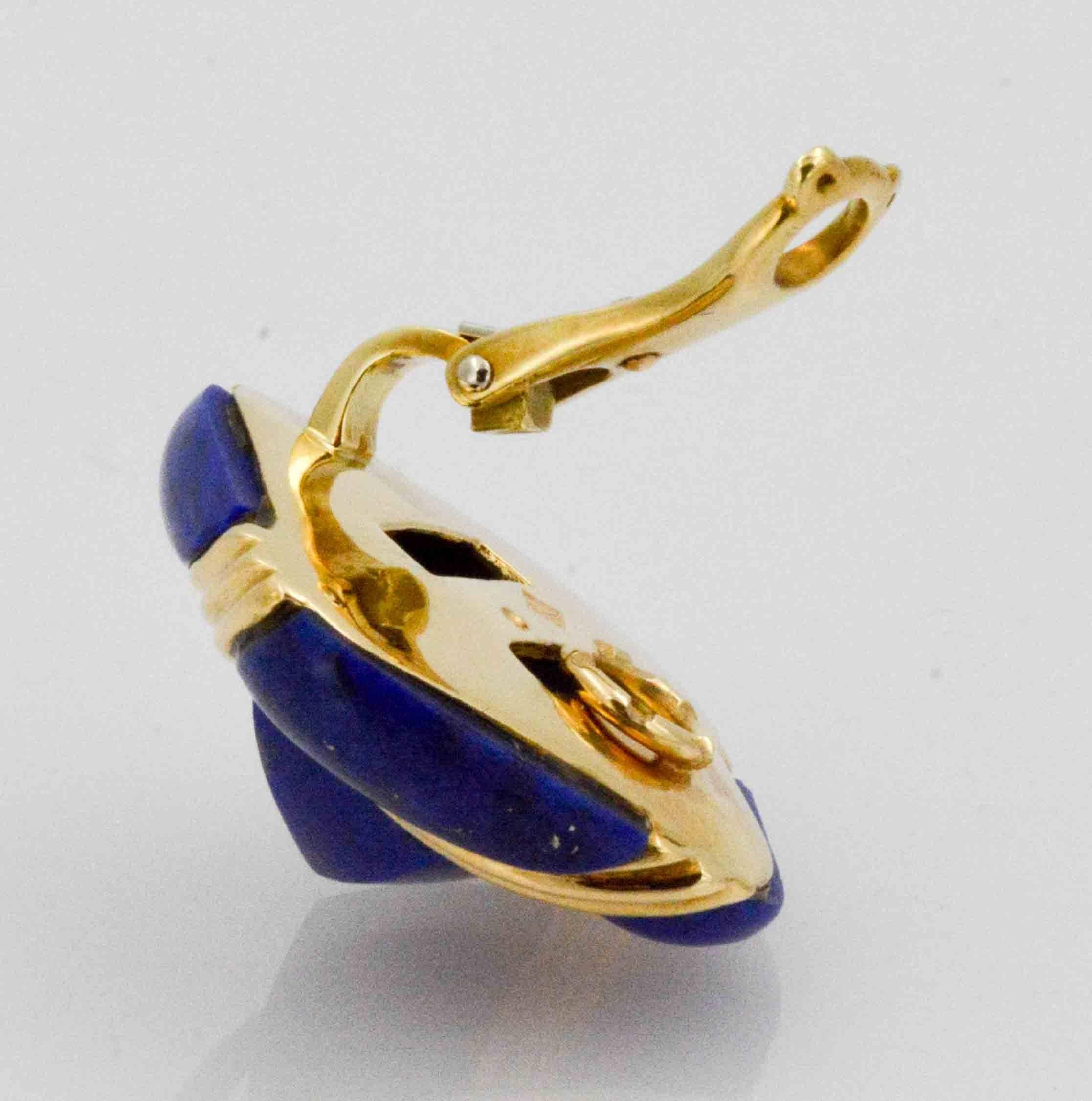 Lapis Lazuli 18 Karat Yellow Gold Square Clip-On Earrings In Excellent Condition In Dallas, TX