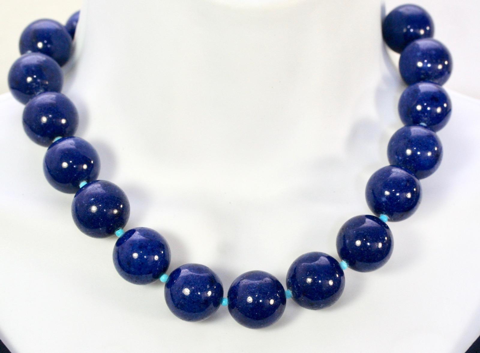 Lapis Lazuli Beads Sleeping Beauty Spacers 14 Karat Rose Gold and Diamond Clasp In New Condition For Sale In New York, NY