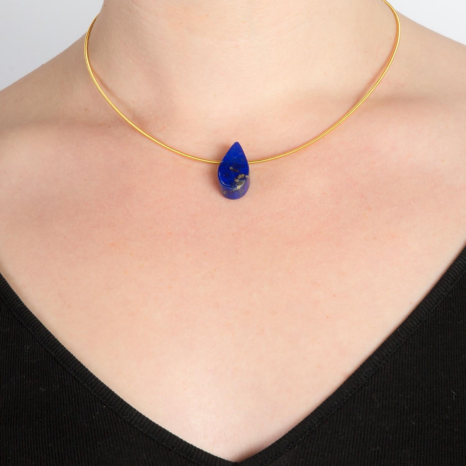 Contemporary Lapis Lazuli and 18 Karat Gold Necklace For Sale