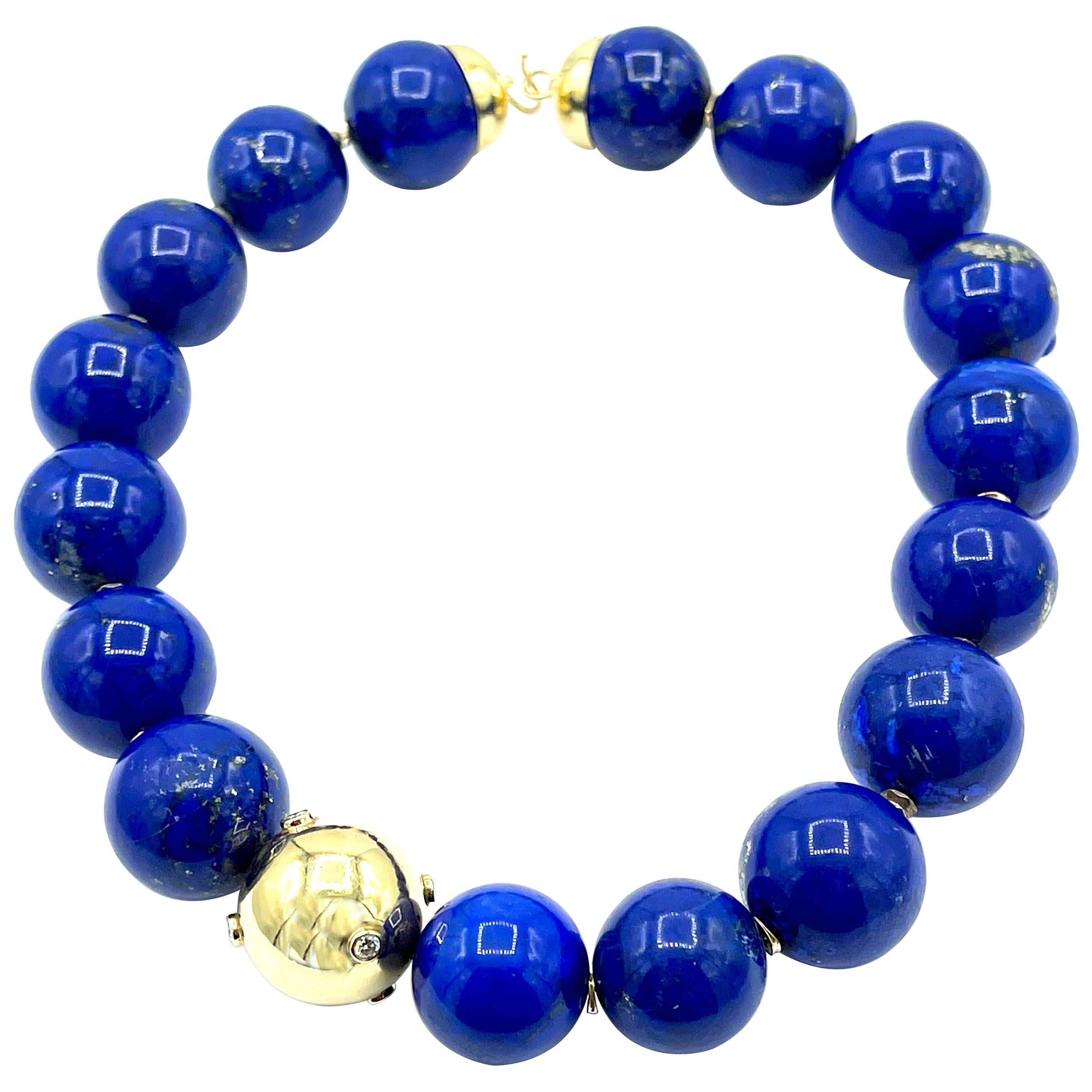 Lapis Lazuli and 18 Karat Yellow Gold Necklace