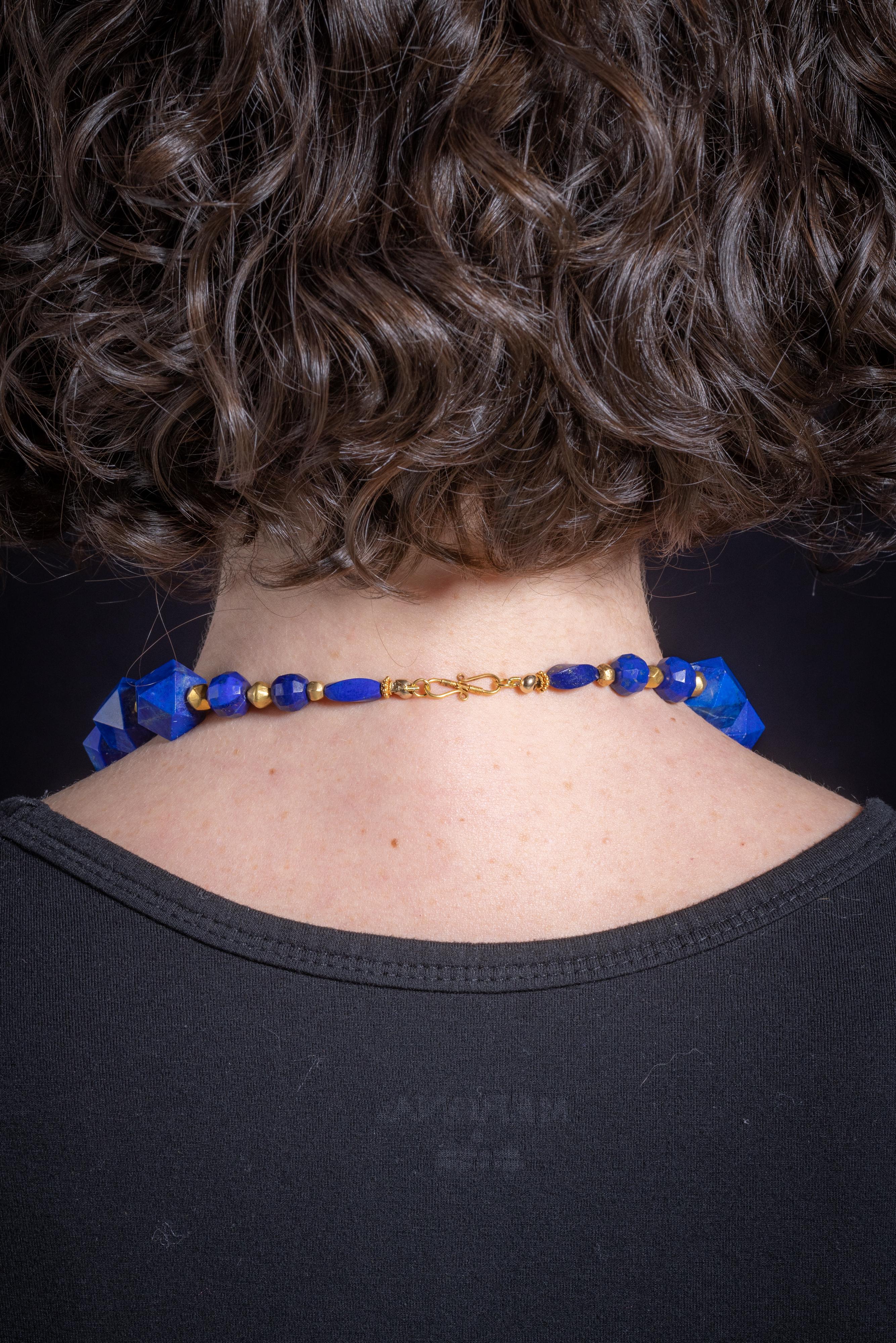 Lapis Lazuli and 18K Gold Beaded Necklace by Deborah Lockhart Phillips In Excellent Condition For Sale In Nantucket, MA