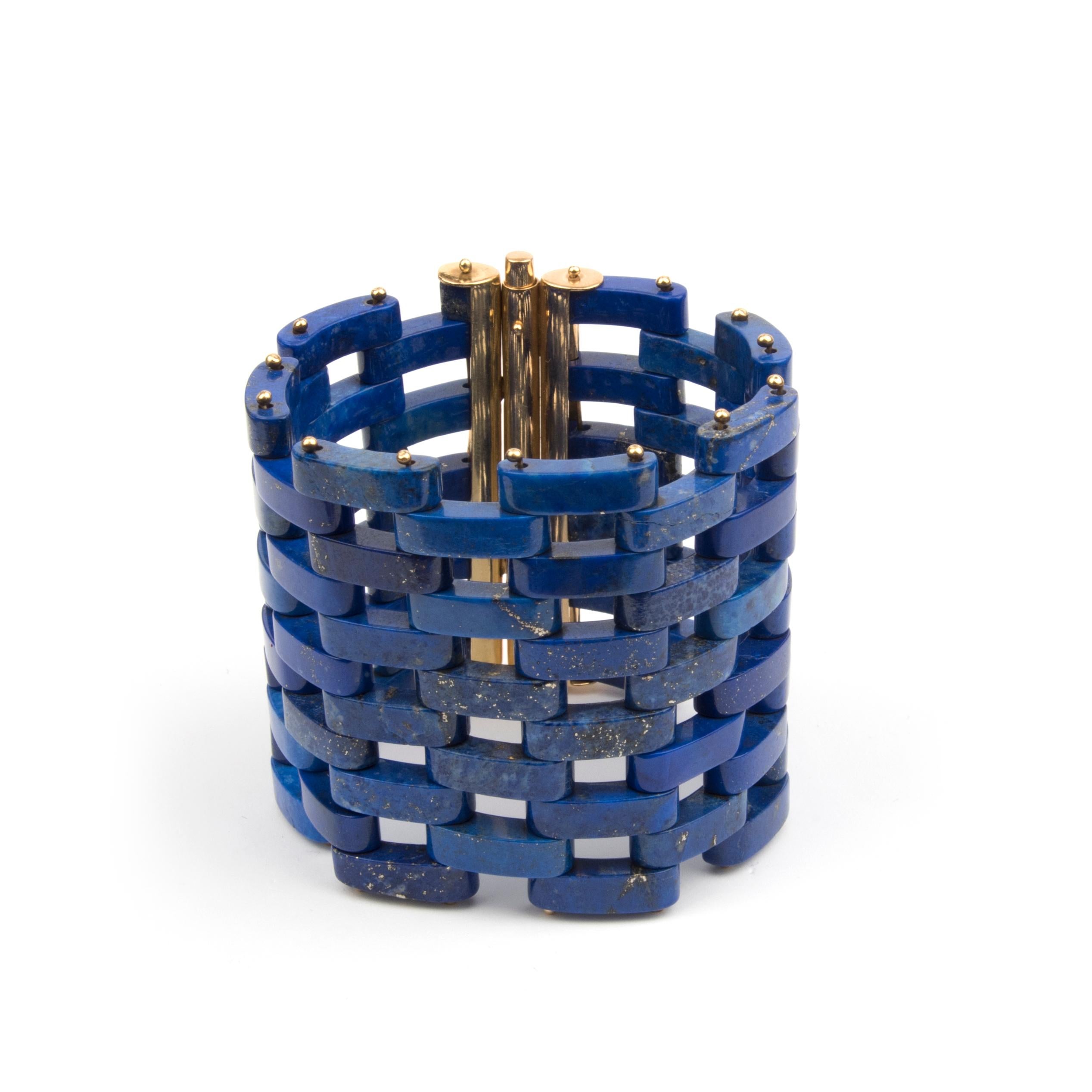 Lapis Lazuli and 18 Karat Yellow Gold Link Bracelet by Angela Pintaldi For Sale 1