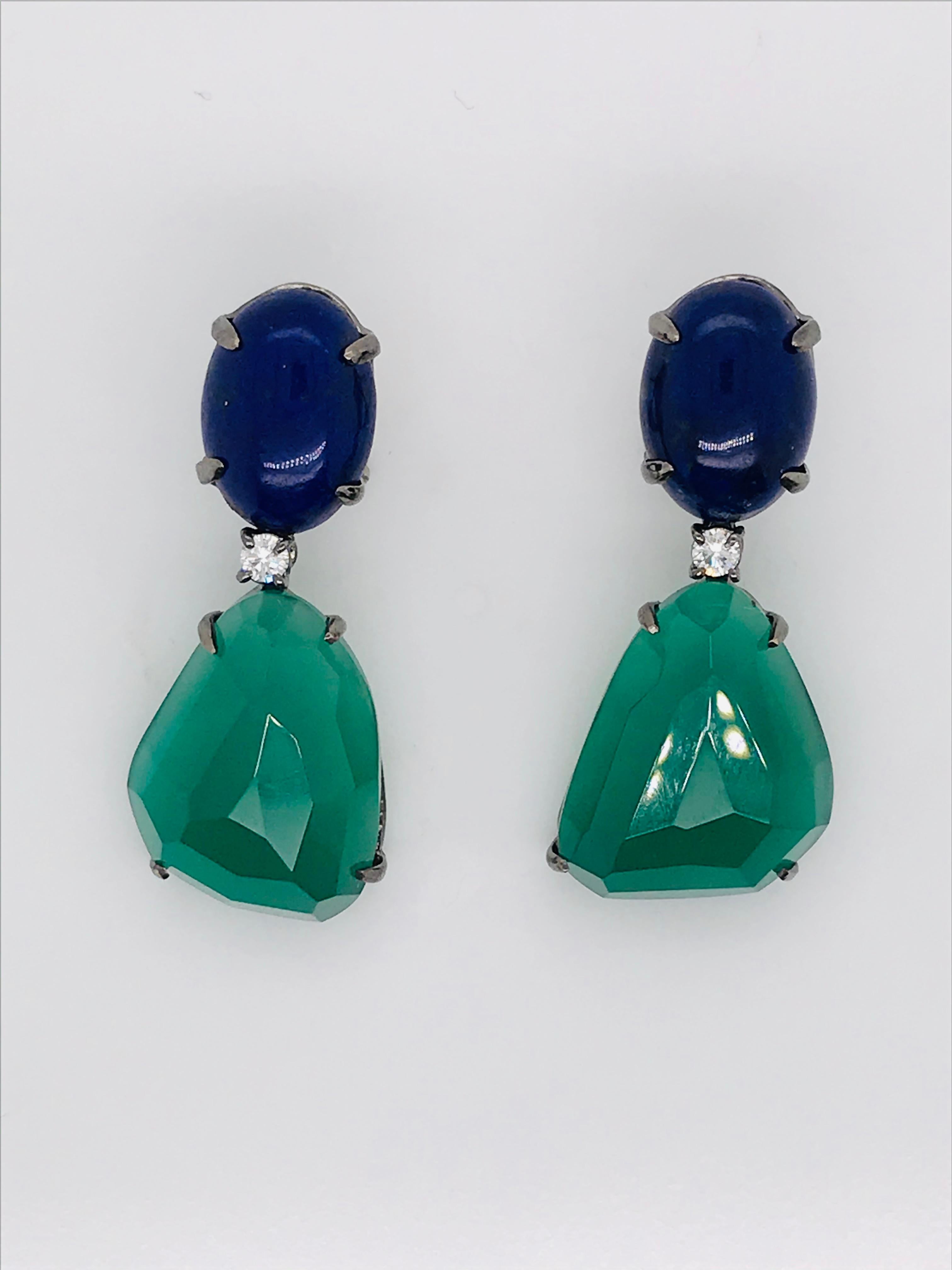 Taille cabochon Boucles d'oreilles chandelier Lapis Lazuli Agate Diamants Or noir 18 carats  en vente