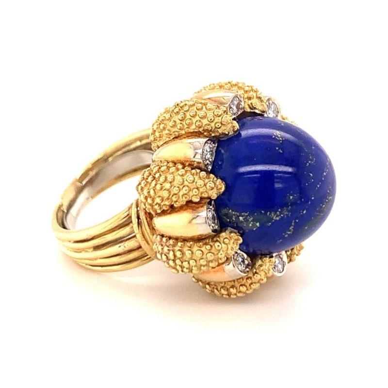 Round Cut Lapis Lazuli and Diamond 18K Yellow Gold Cocktail Ring, circa 1960s For Sale