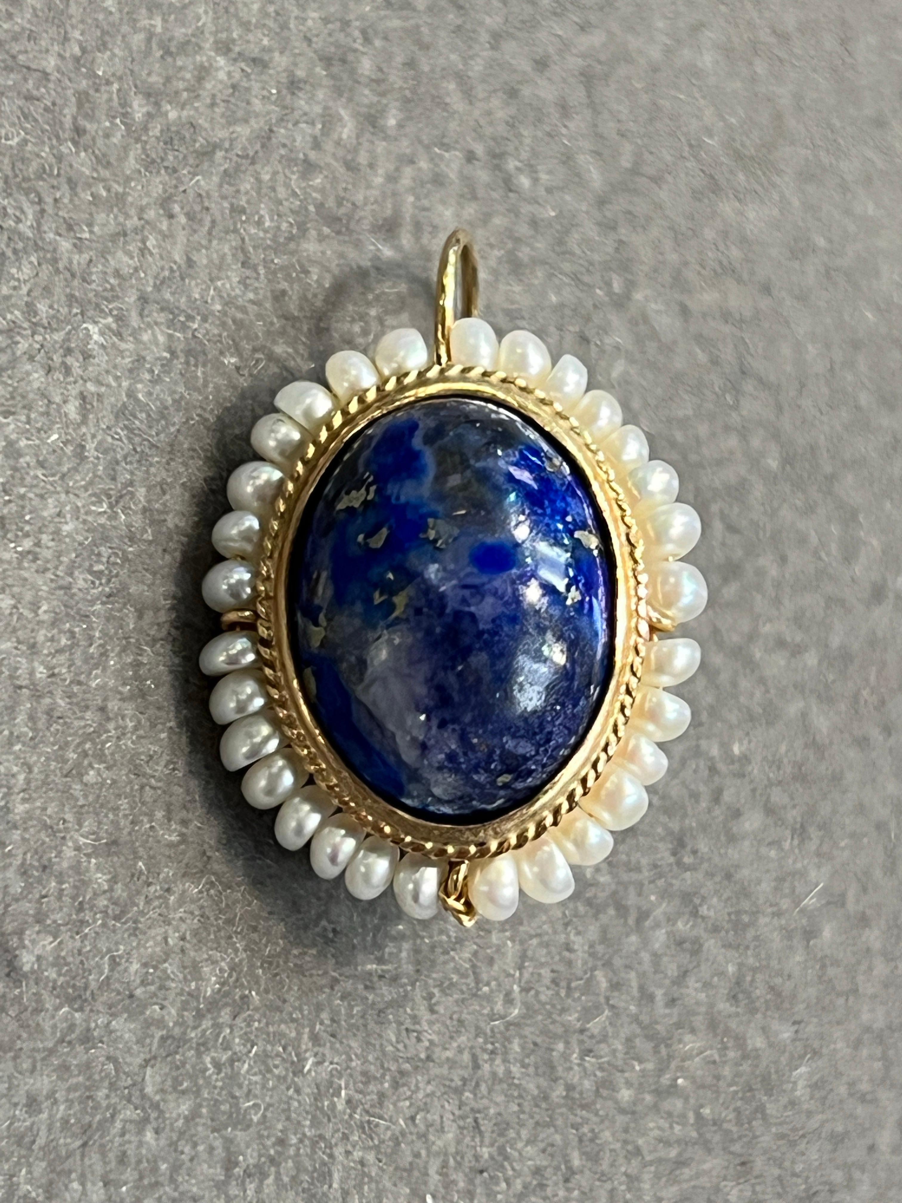 Boucles d'oreilles en lapis-lazuli et perles Excellent état - En vente à New York, NY