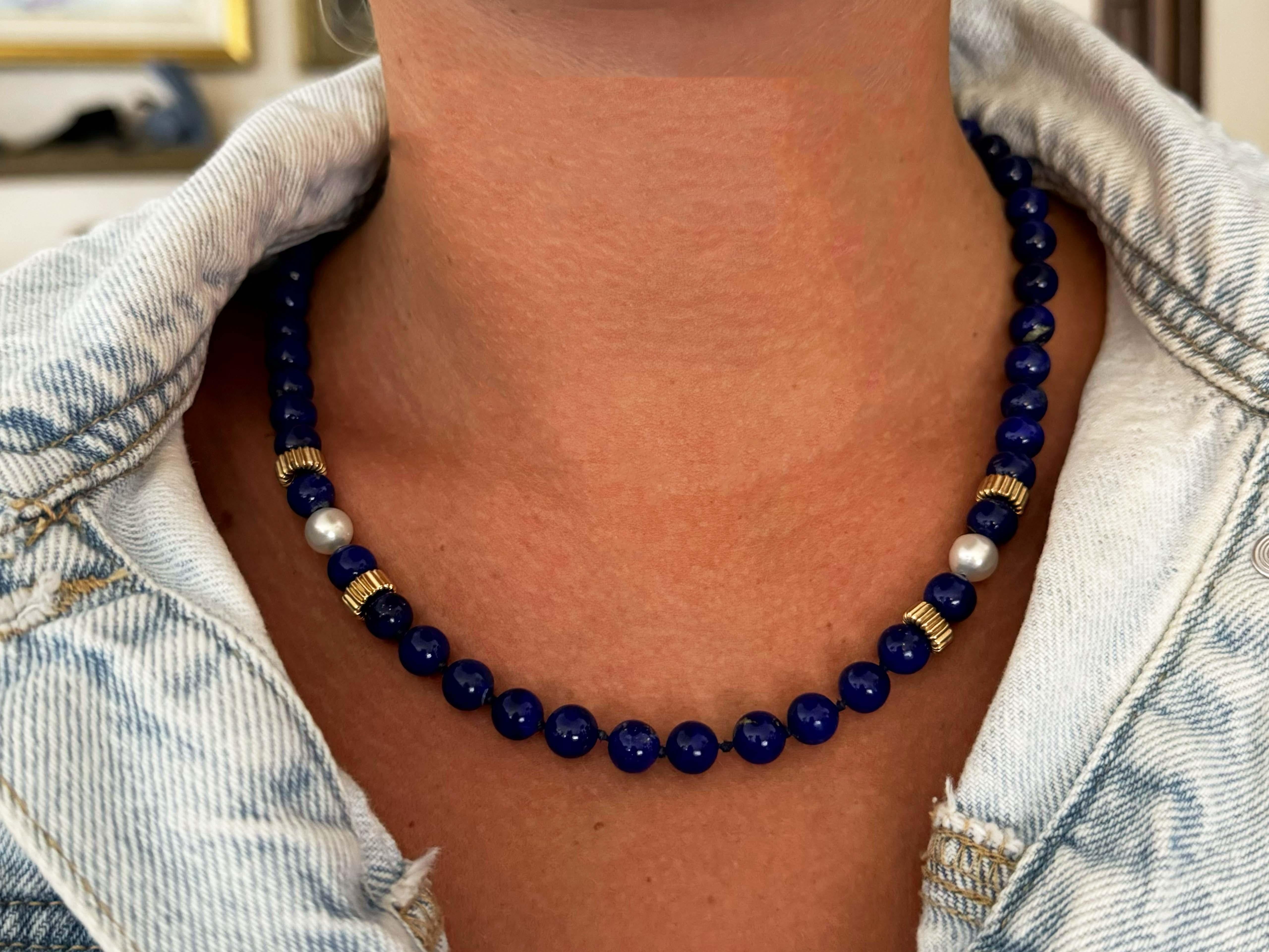 Specifiche dell'articolo:

Metallo della collana: Oro giallo 14k

Peso totale: 37,9 grammi

Lunghezza: 18.5 

Conteggio delle perle: 2

Diametro della perla: 7.6 mm

Timbro: 