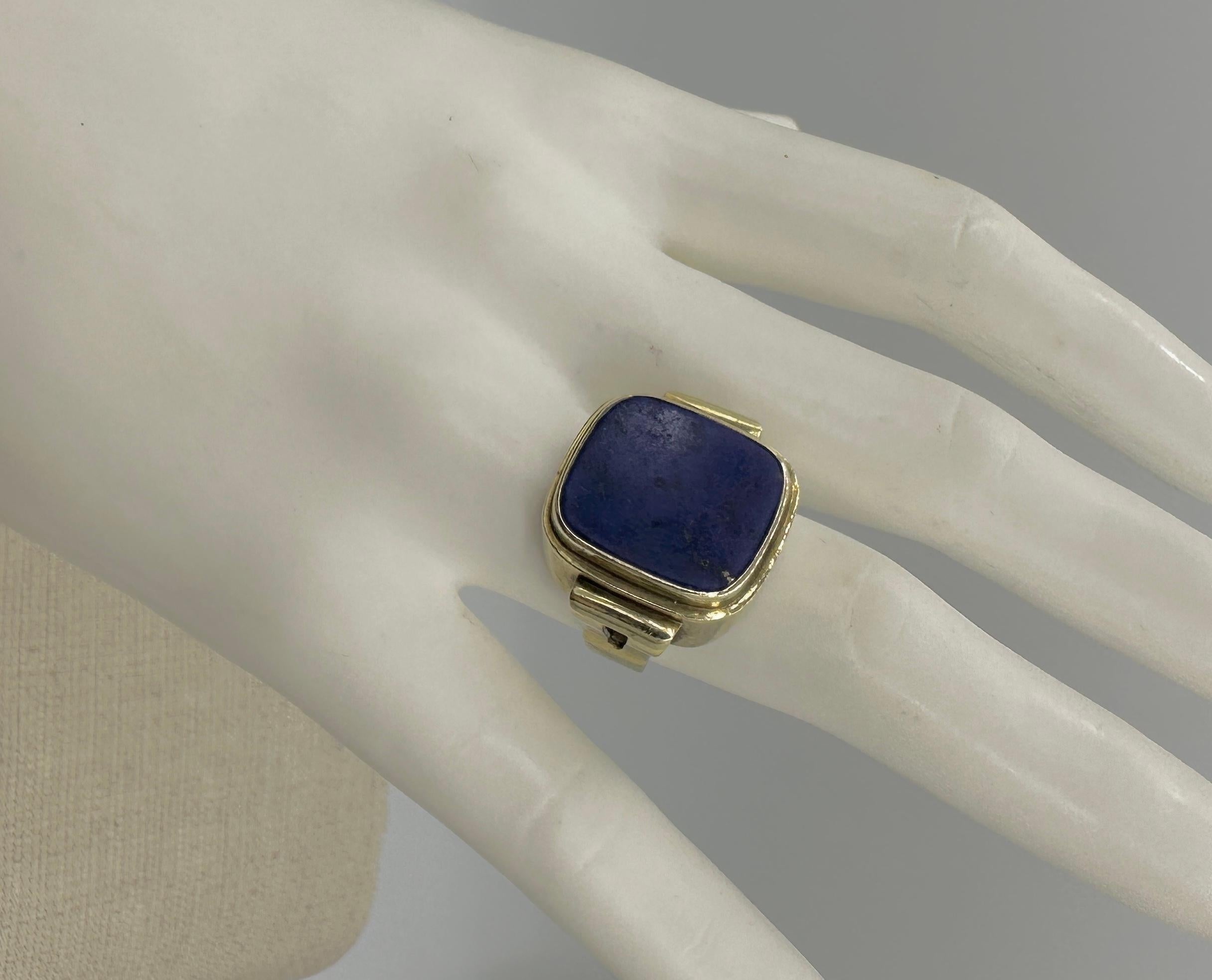 Lapis Lazuli Art Deco Ring Antique 14 Karat Yellow Gold For Sale 1