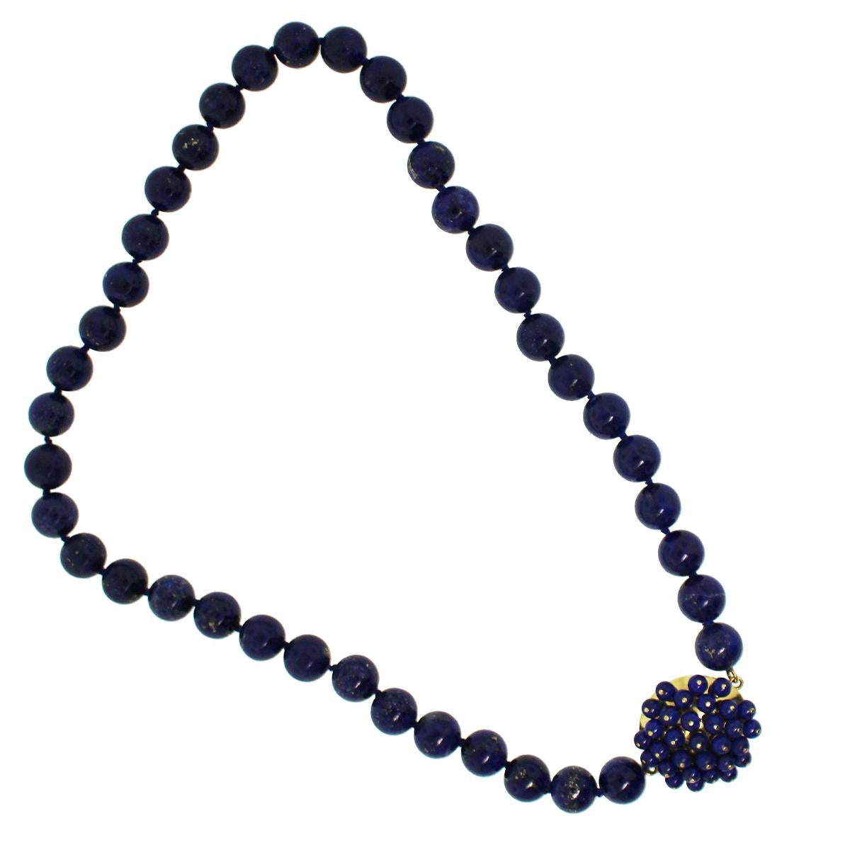 Lapis Lazuli Bead Necklace In Excellent Condition In Boca Raton, FL