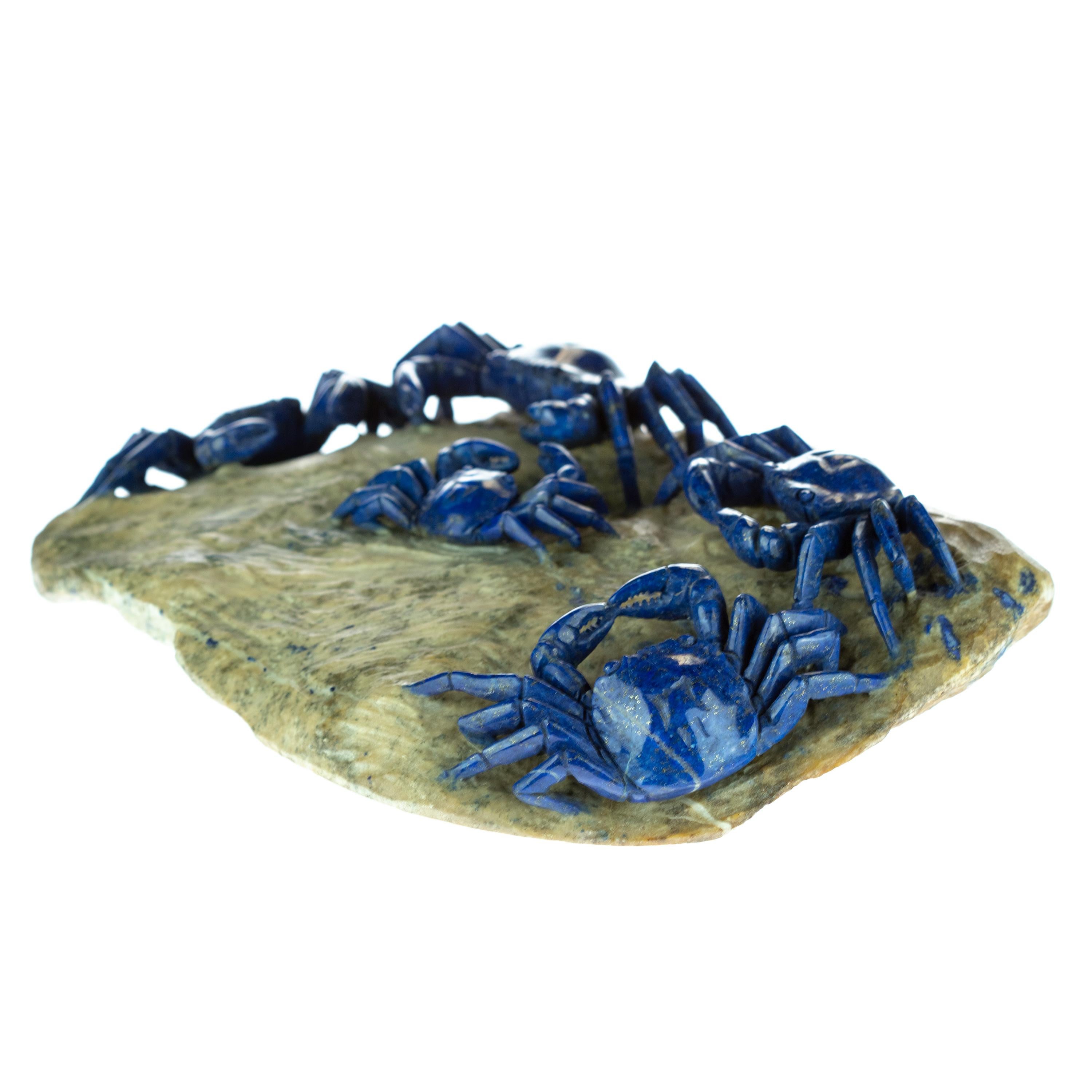 crab statue