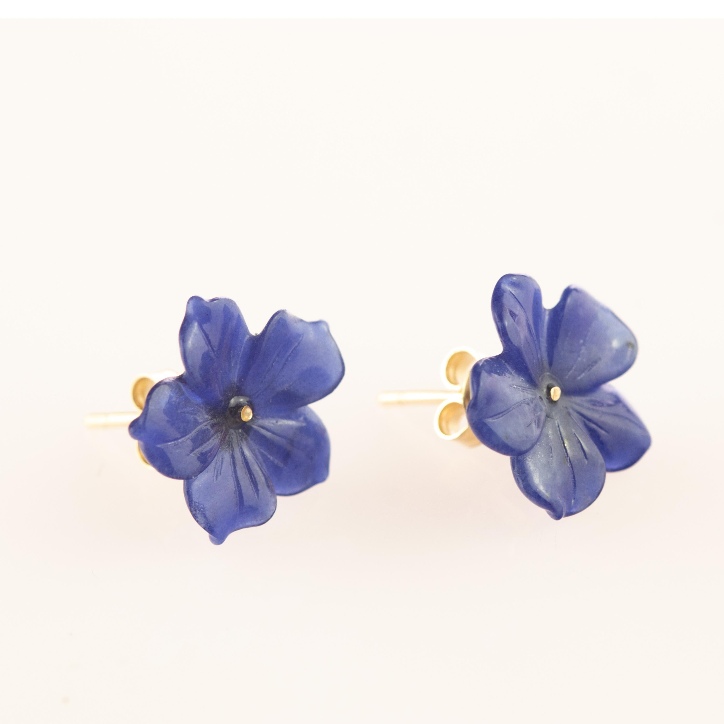 Mixed Cut Lapis Lazuli Blue Flower Handmade 14 Karat Gold Italian Stud Handmade Earrings For Sale