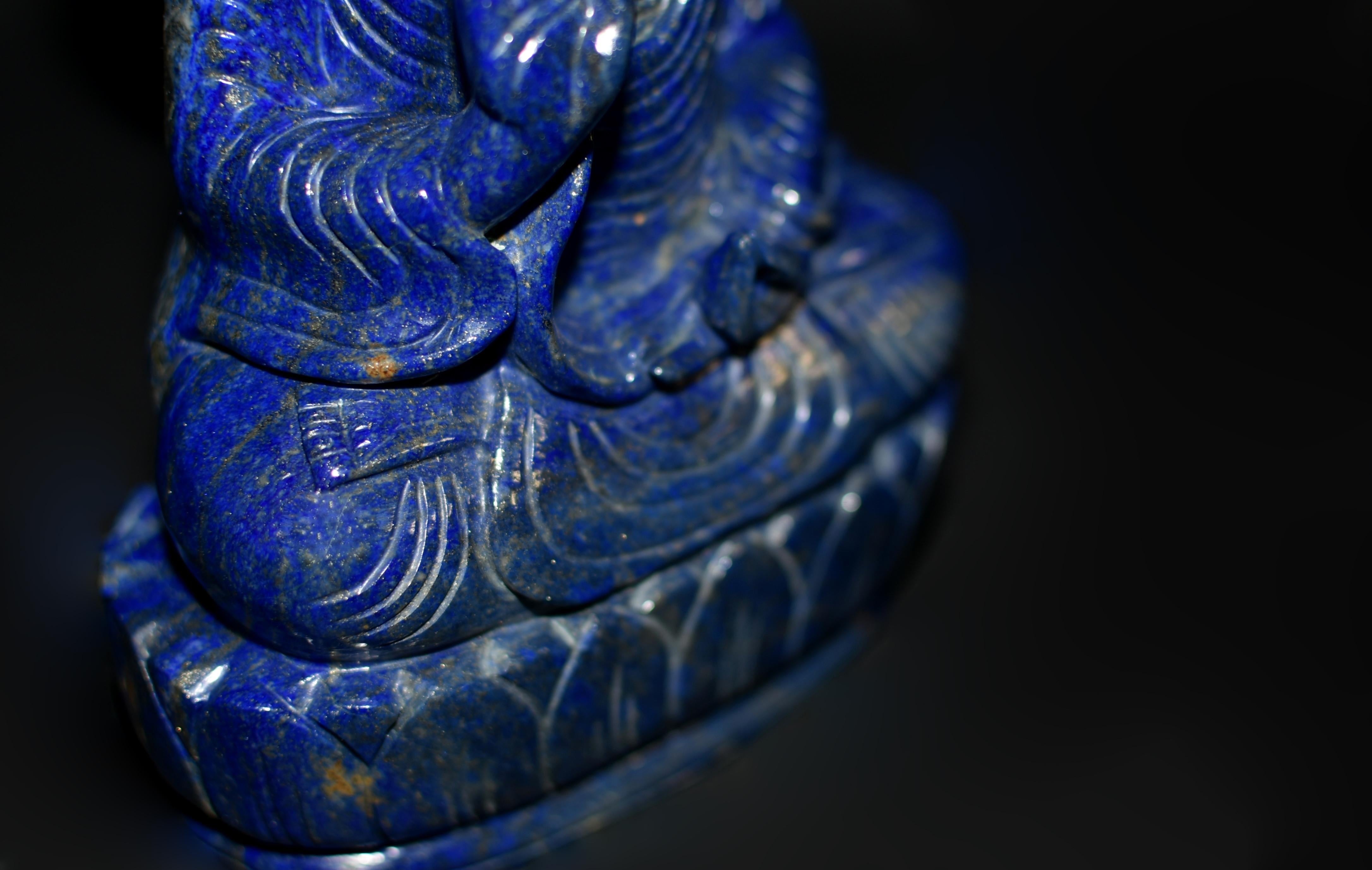 Lapis Lazuli Buddha Statue Hand Carved 6 lbs For Sale 13