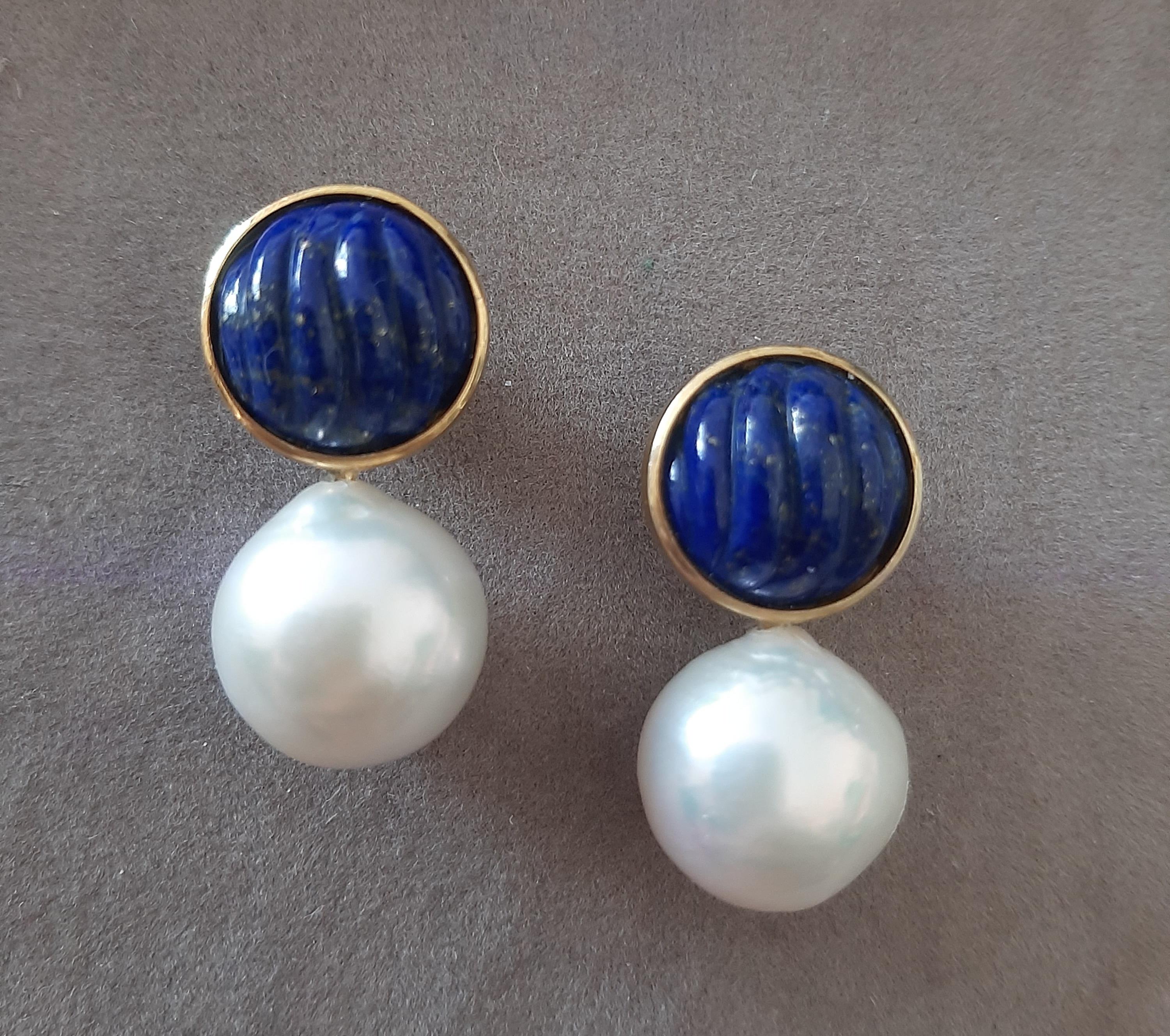 Boucles d'oreilles en Lapis Lazuli et Perles Baroques Blanches 14k en or massif en vente 8