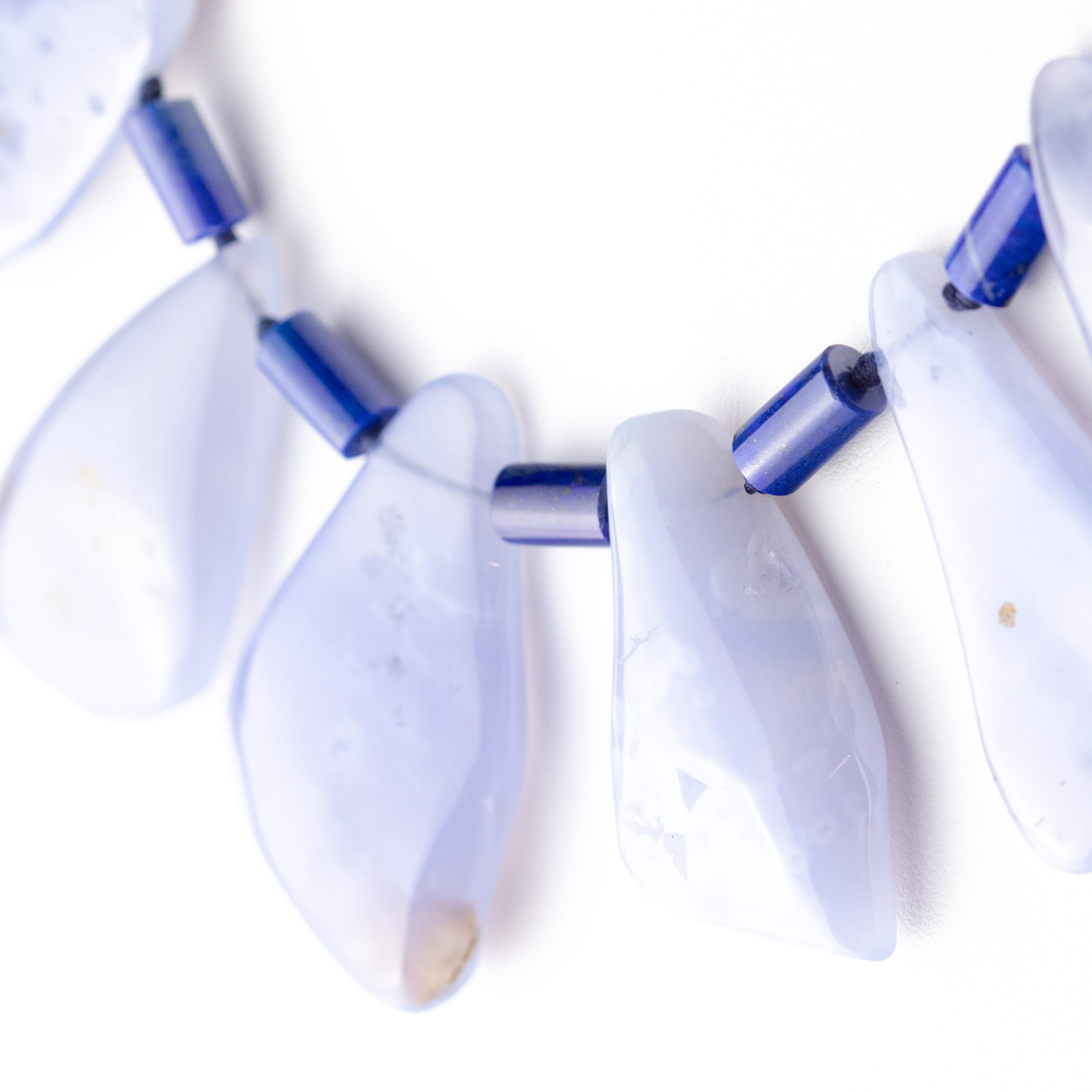 Donna Collana in Lapislazzuli Calcedonio fatta a mano in Argento Tribale Guerriero Audace in vendita