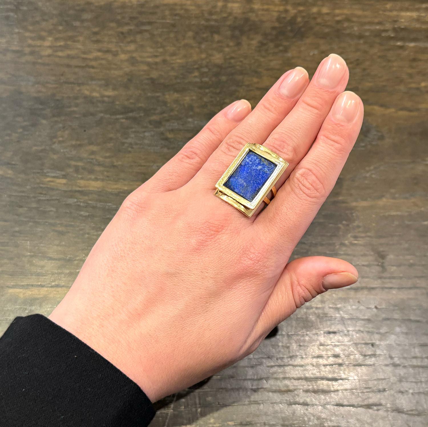 Mixed Cut Lapis Lazuli Cocktail Ring 14k Yellow Gold 1970’s  For Sale