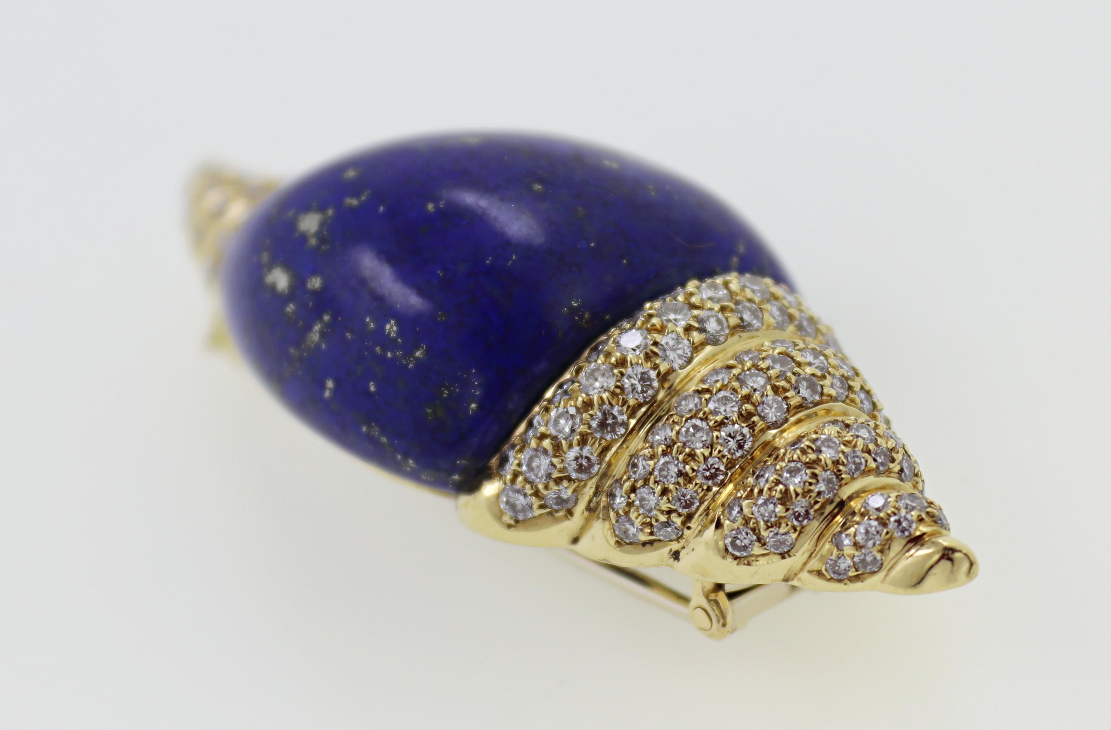 Artisan Lapis Lazuli, Diamond 18k Yellow Gold Seashell Brooch For Sale