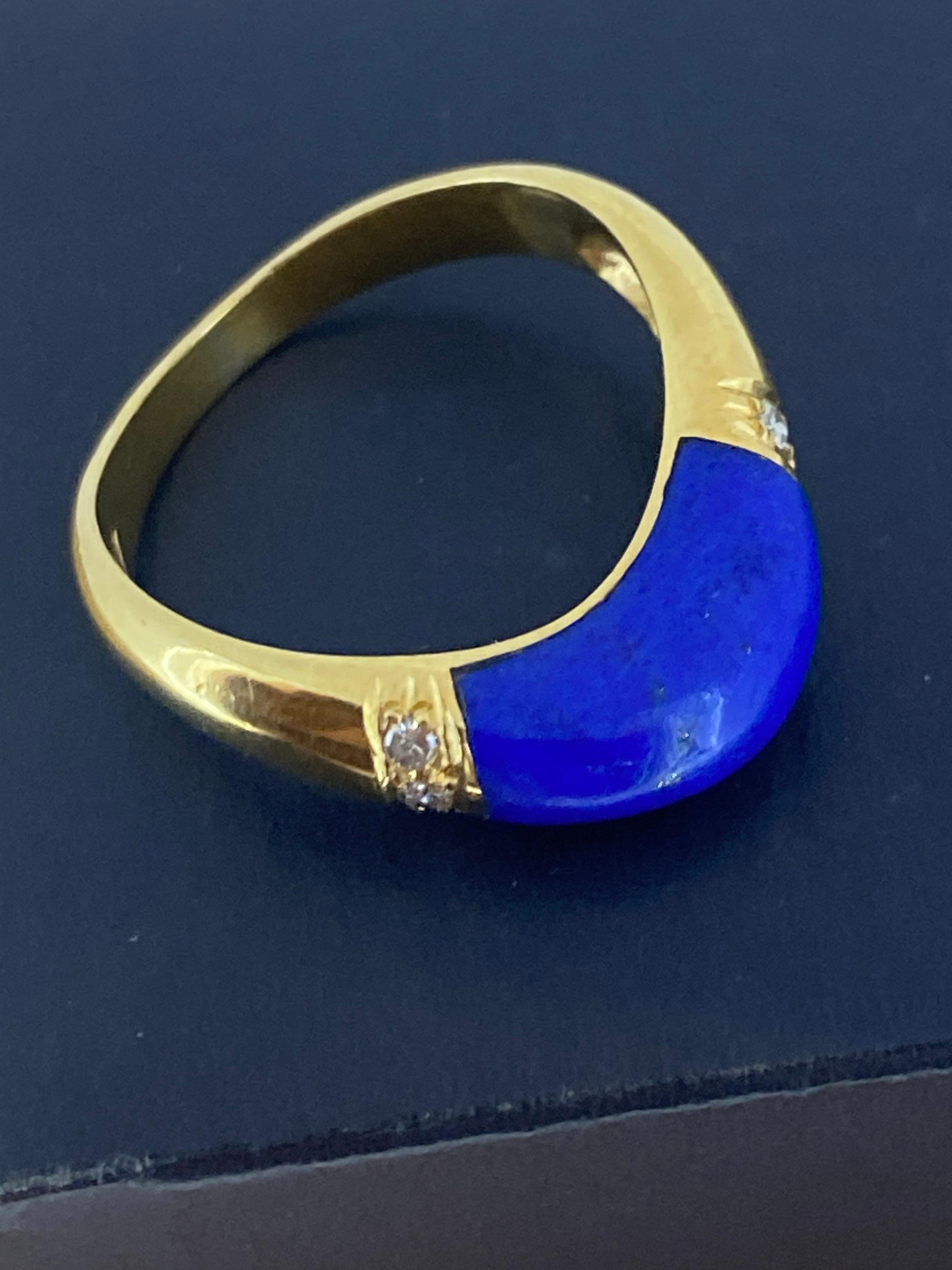 Lapis Lazuli, Diamond 18K Yellow Gold U-Shaped Ring, Italy, Retro, c1960's. For Sale 3