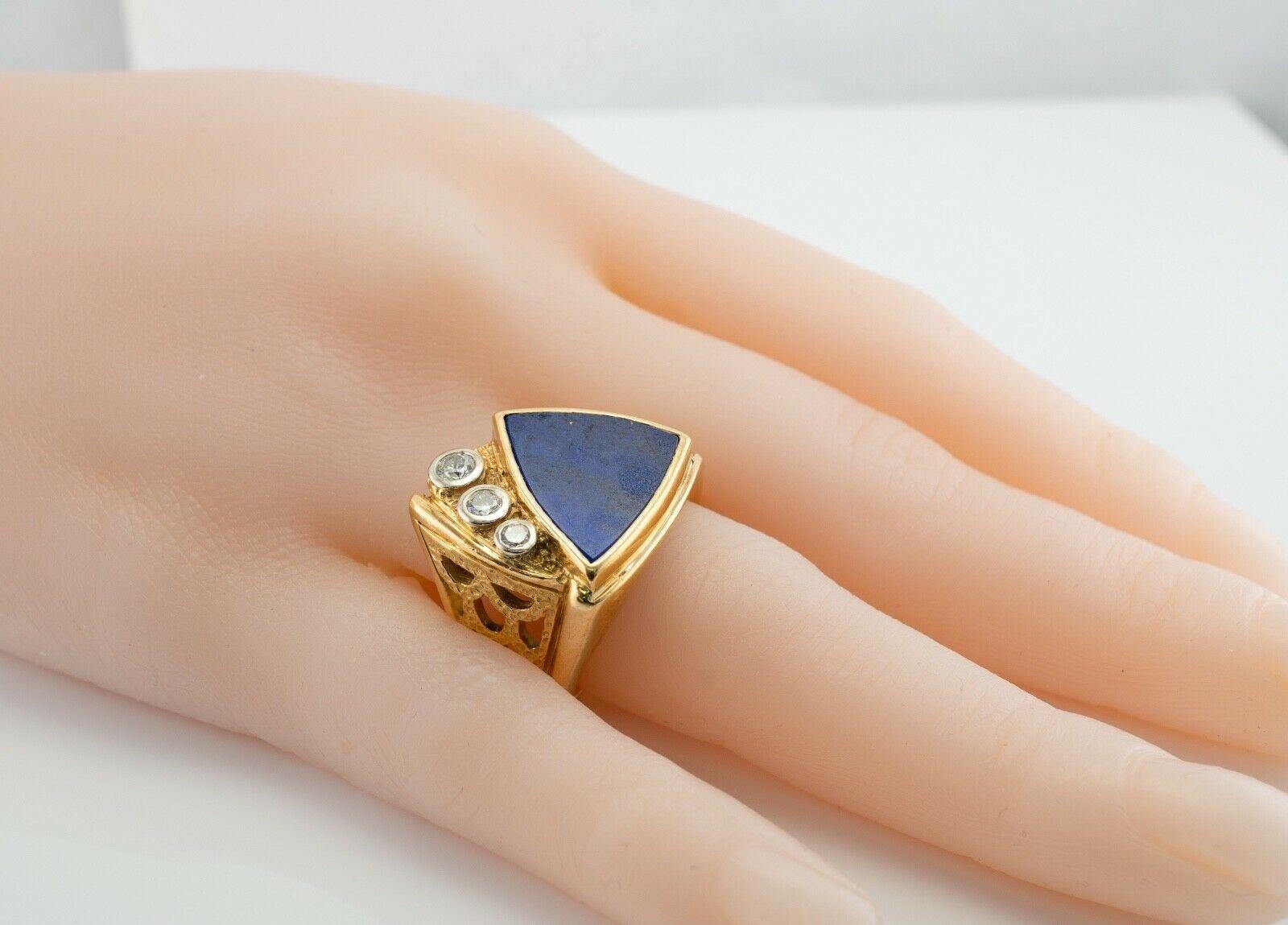 Lapis Lazuli Diamond Ring 18K Gold Geometric Vintage For Sale 5