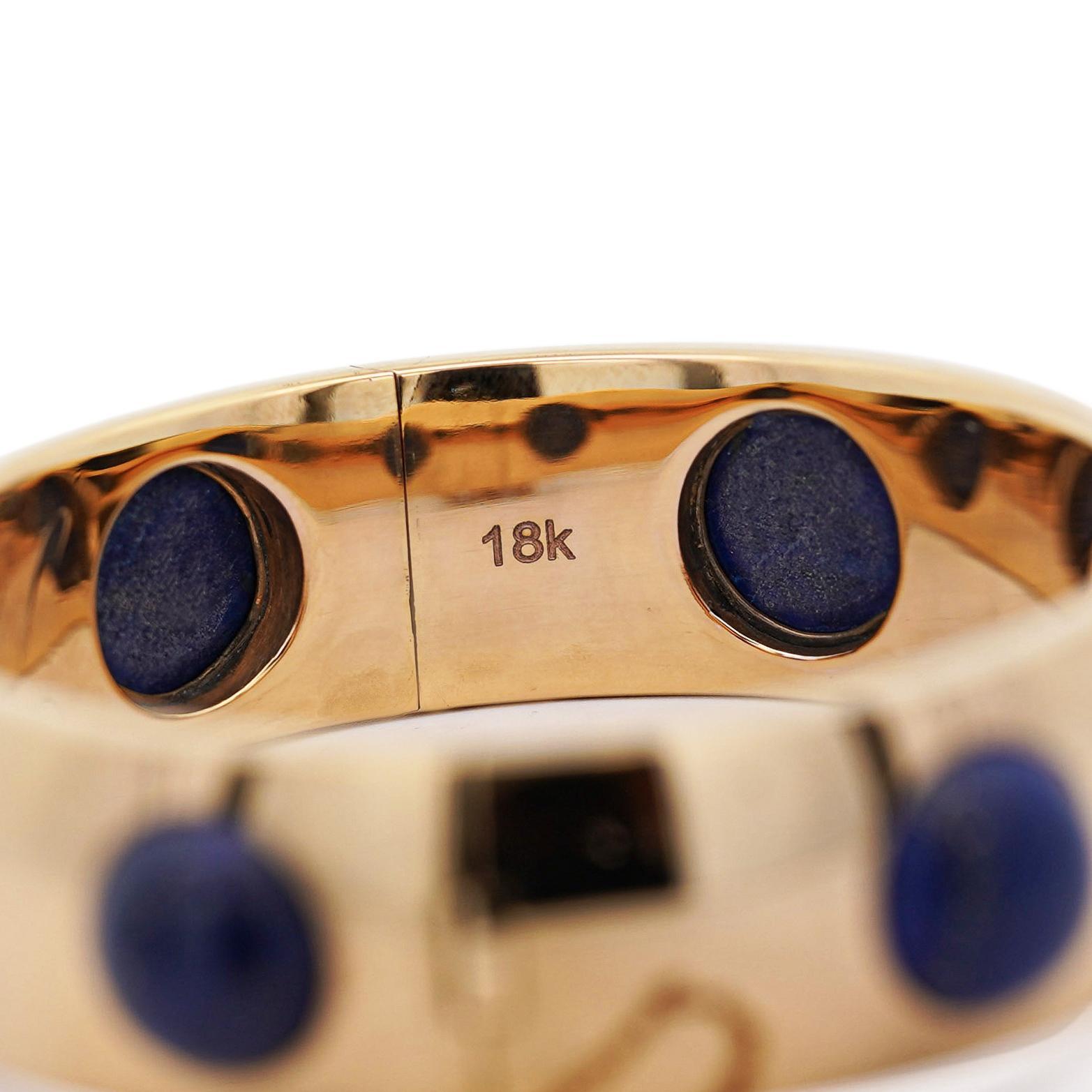 Armreif aus 18 Karat Gold mit Lapislazuli und Einbaubeleuchtung (Retro) im Angebot