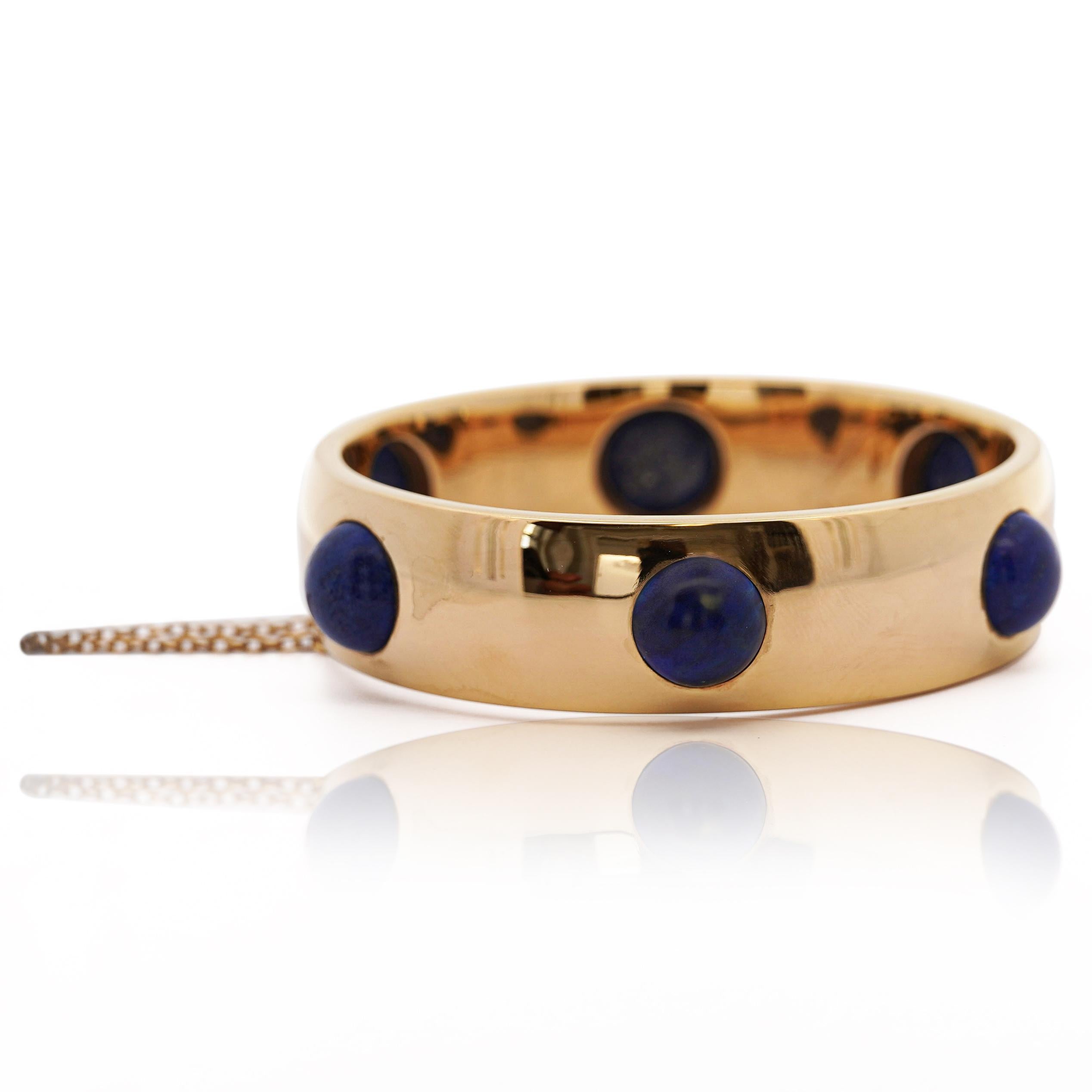 Armreif aus 18 Karat Gold mit Lapislazuli und Einbaubeleuchtung im Zustand „Hervorragend“ im Angebot in Miami, FL