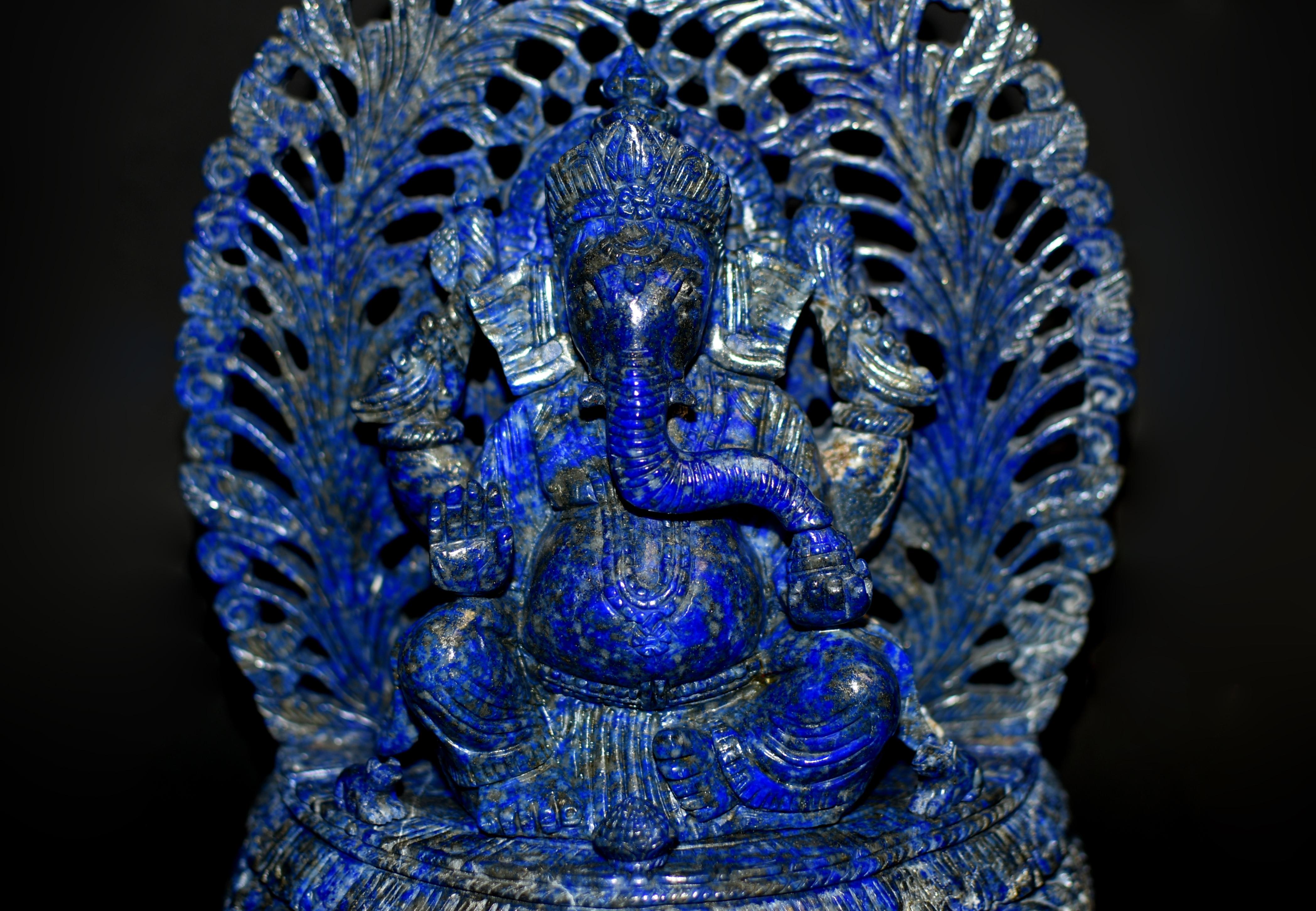 Natural Lapis Lazuli Ganesh Top Grade Finely Carved  In Excellent Condition In Somis, CA