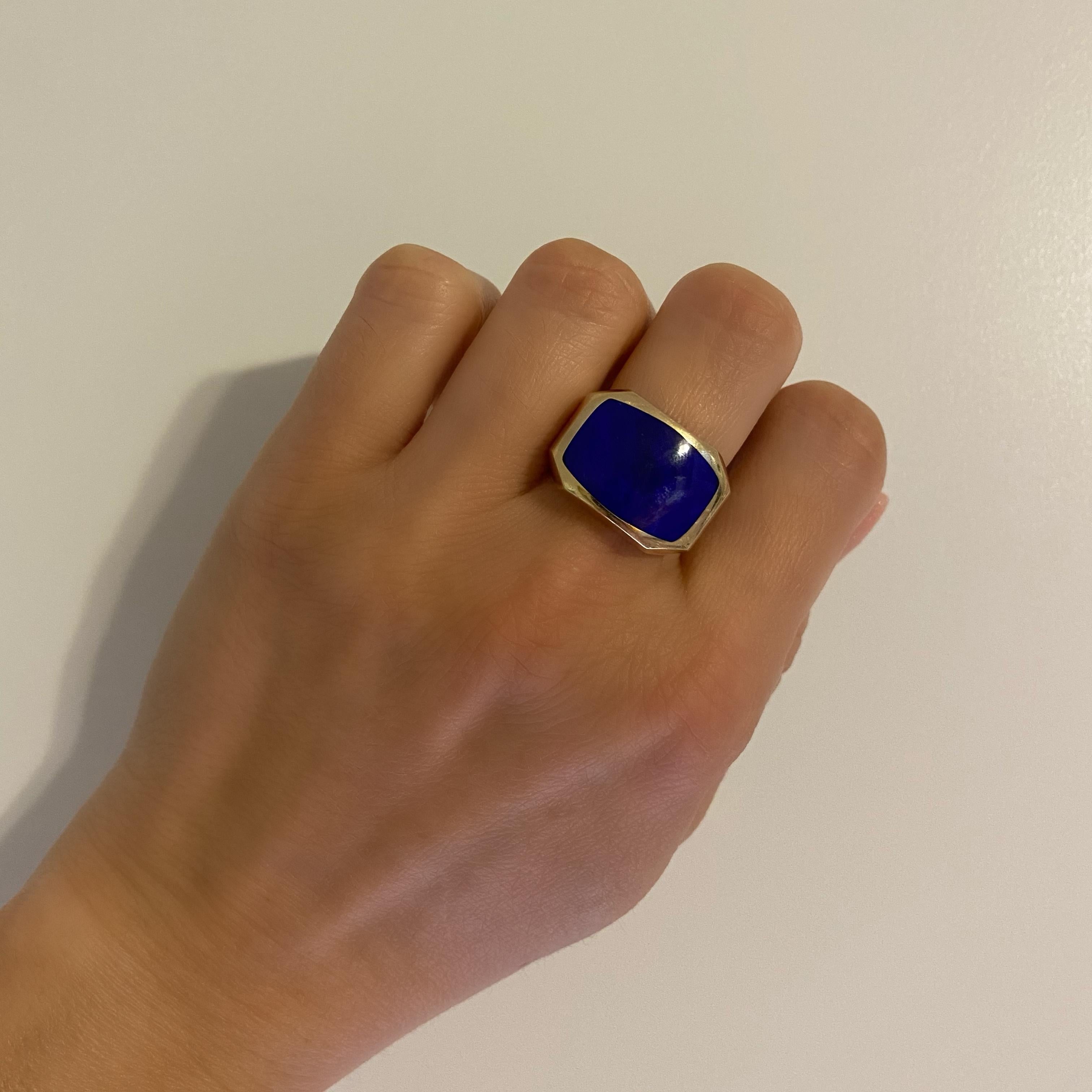 Lapis Lazuli Gold Men’s Ring Estate Fine Jewelry In Excellent Condition In Montreal, QC