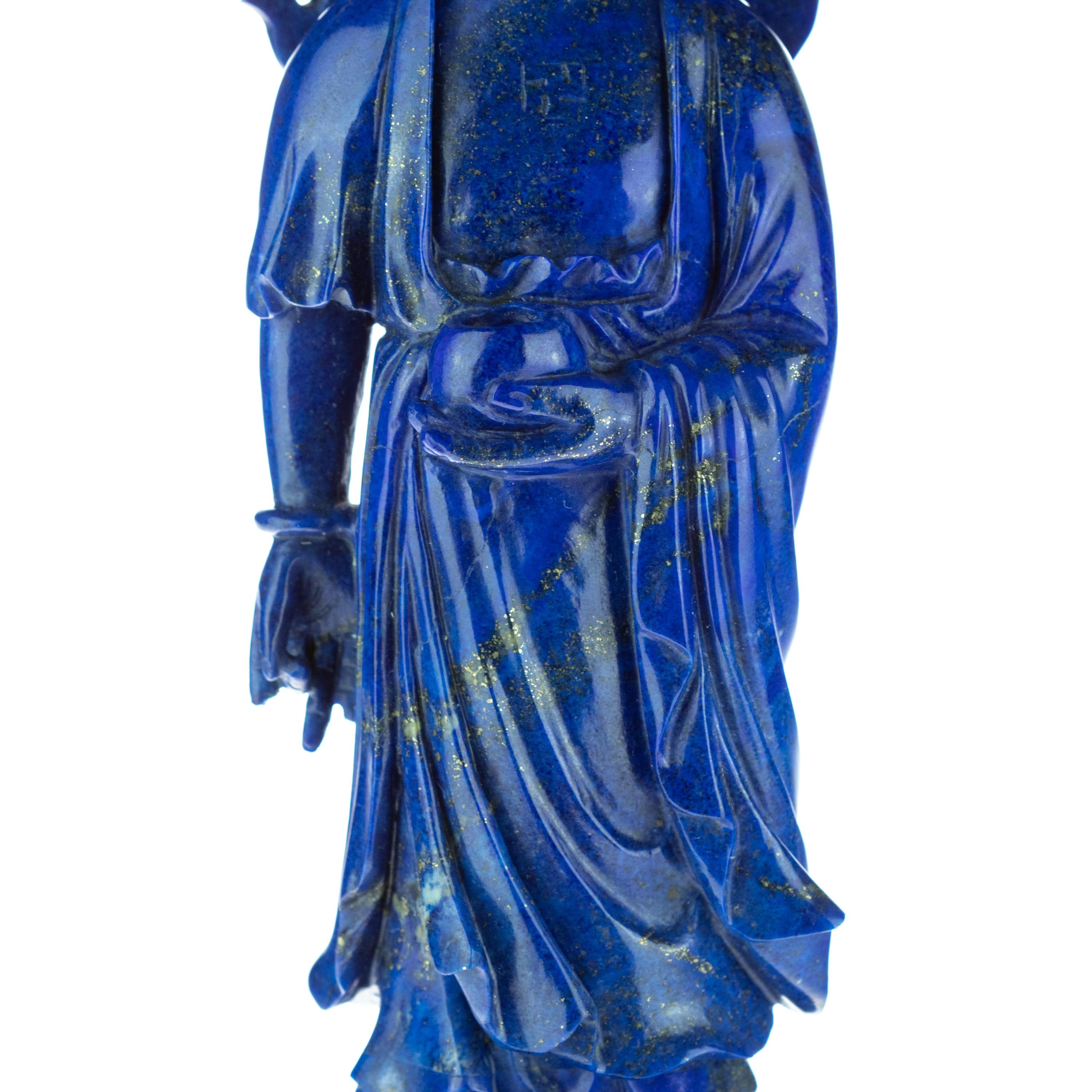 Lapis Lazuli Guanyin Bodhisattva Female Buddha Asian Art Carved Statue Sculpture In Excellent Condition For Sale In Milano, IT