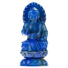 Sculpture de statue sculptée d'un Bouddha féminin Guanyin Bodhisattva en lapis-lazuli, art asiatique